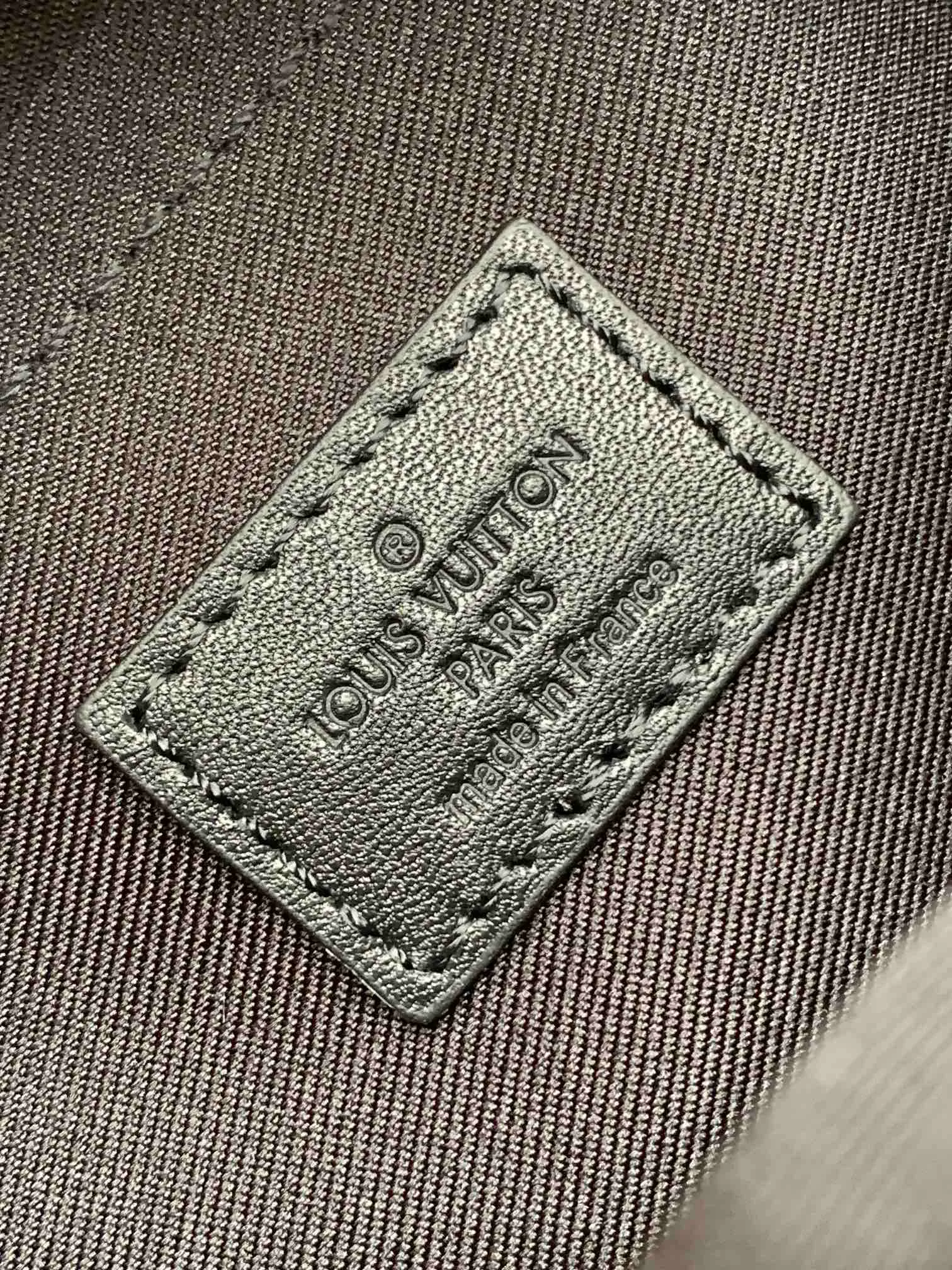 Классические Сумки Женские Louis Vuitton 11704168
