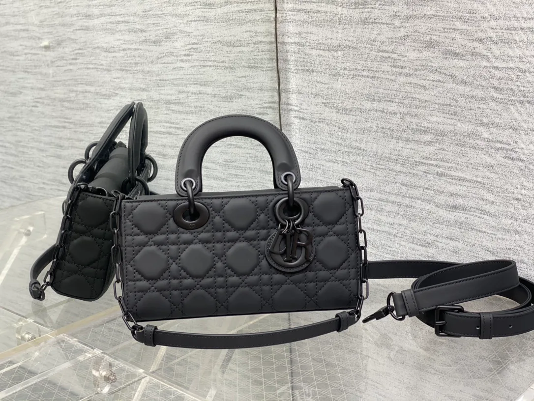 Классические Сумки Женские Christian Dior 17770464