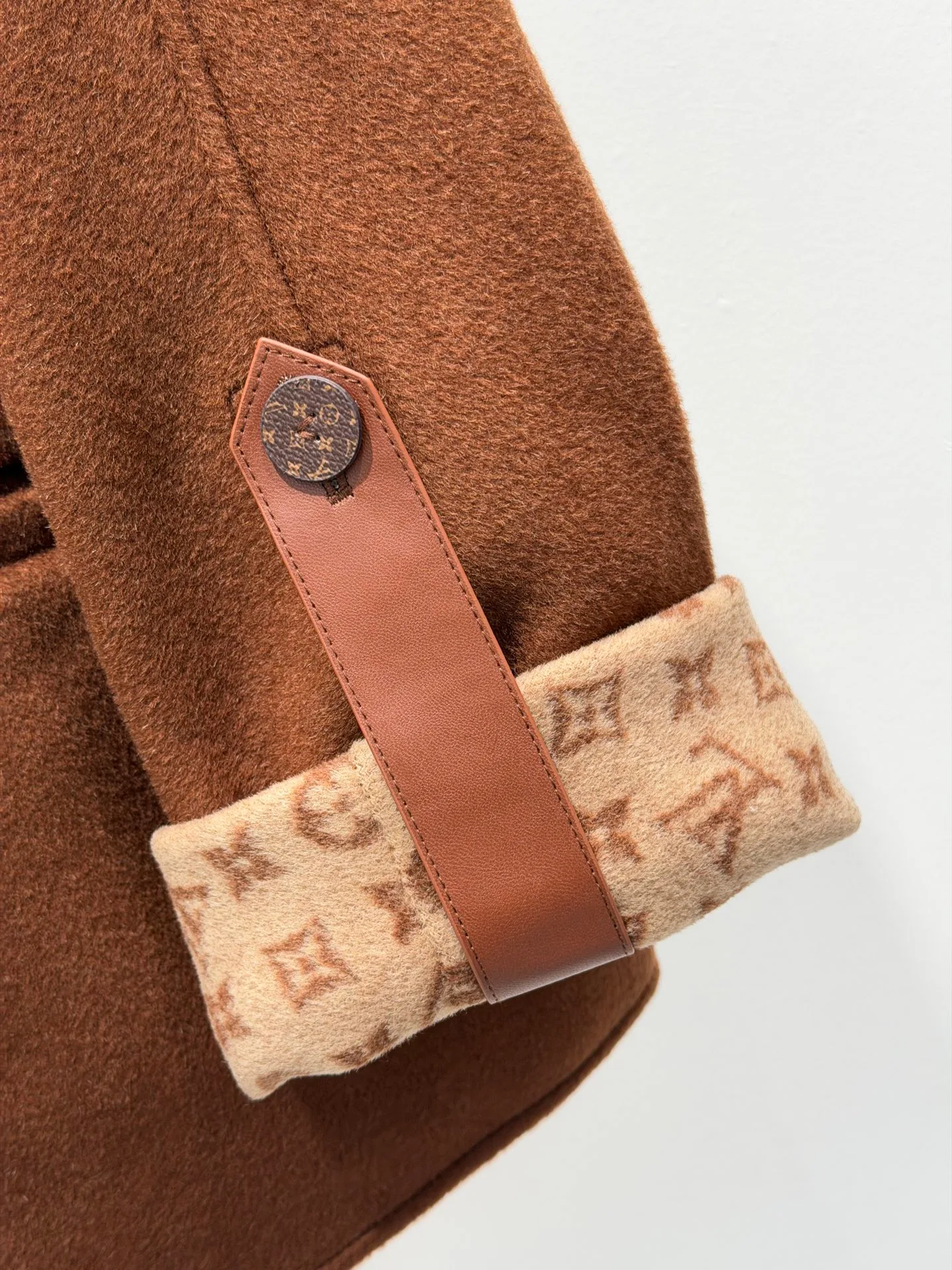 Пальто Женские Louis Vuitton 20099733