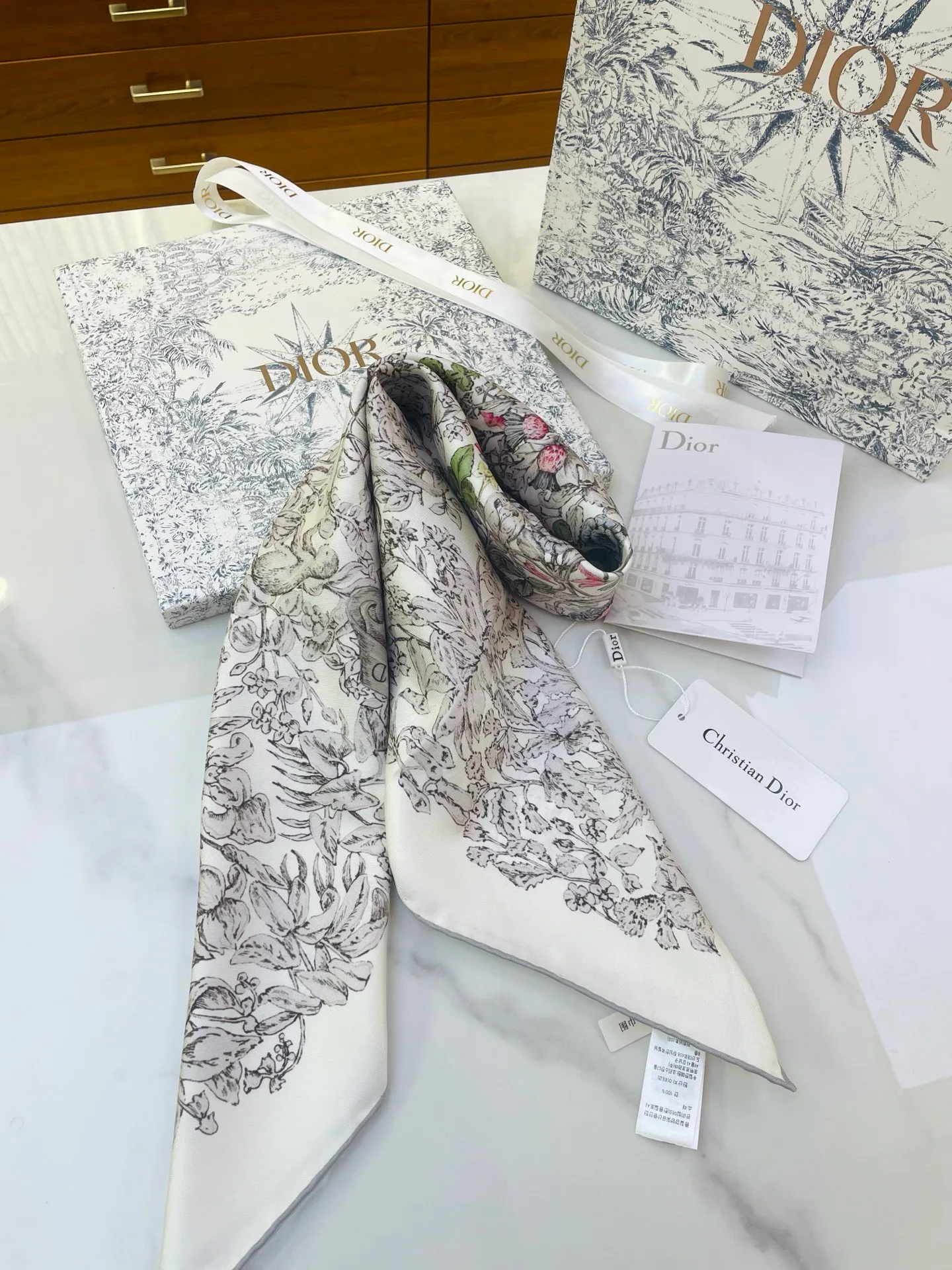 Платки Christian Dior 11406633