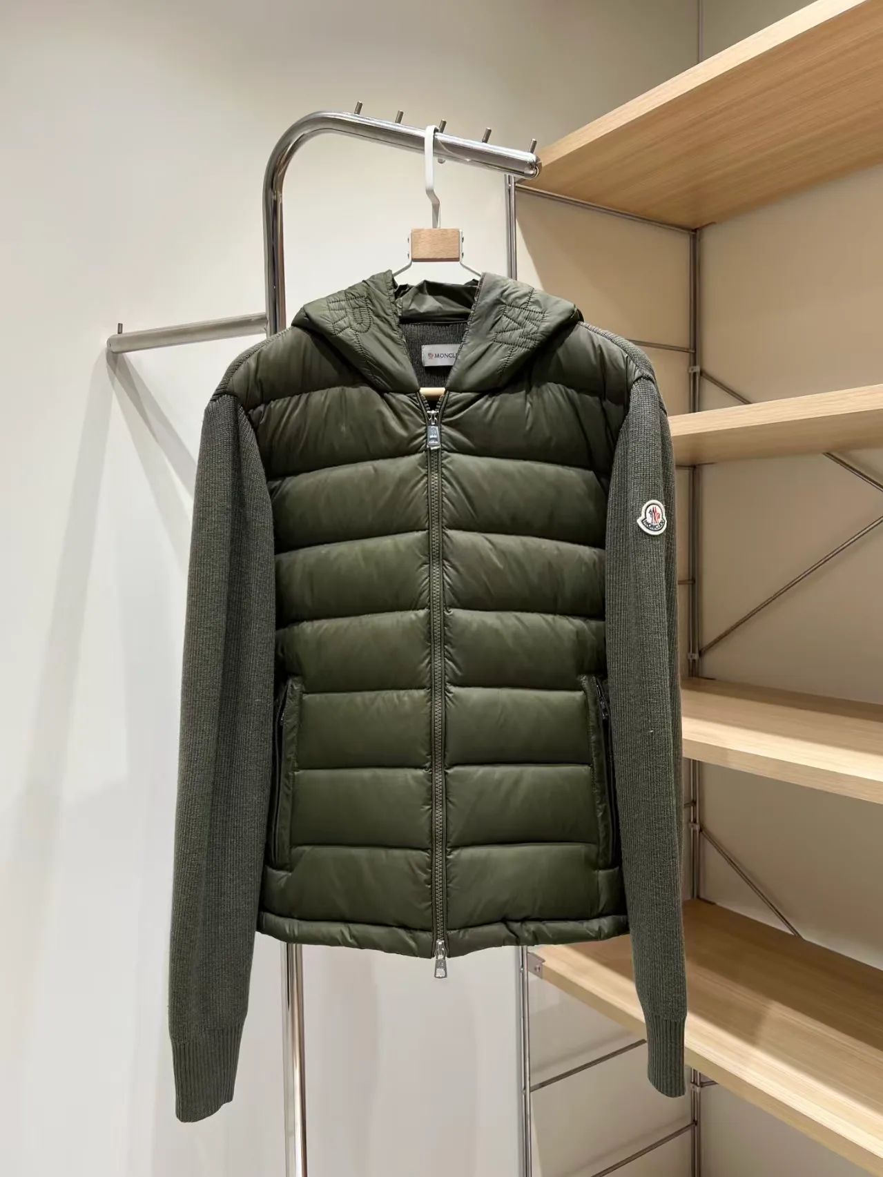 Куртки И Пуховики Женские Moncler 18131383