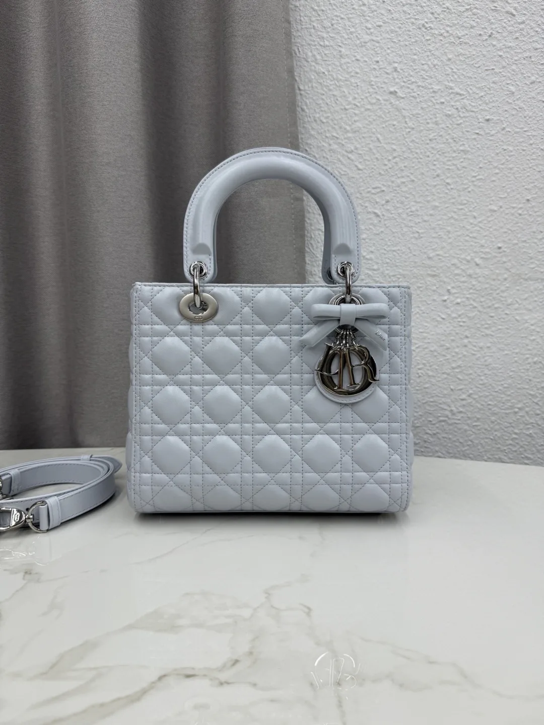 Классические Сумки Женские Christian Dior 18116349