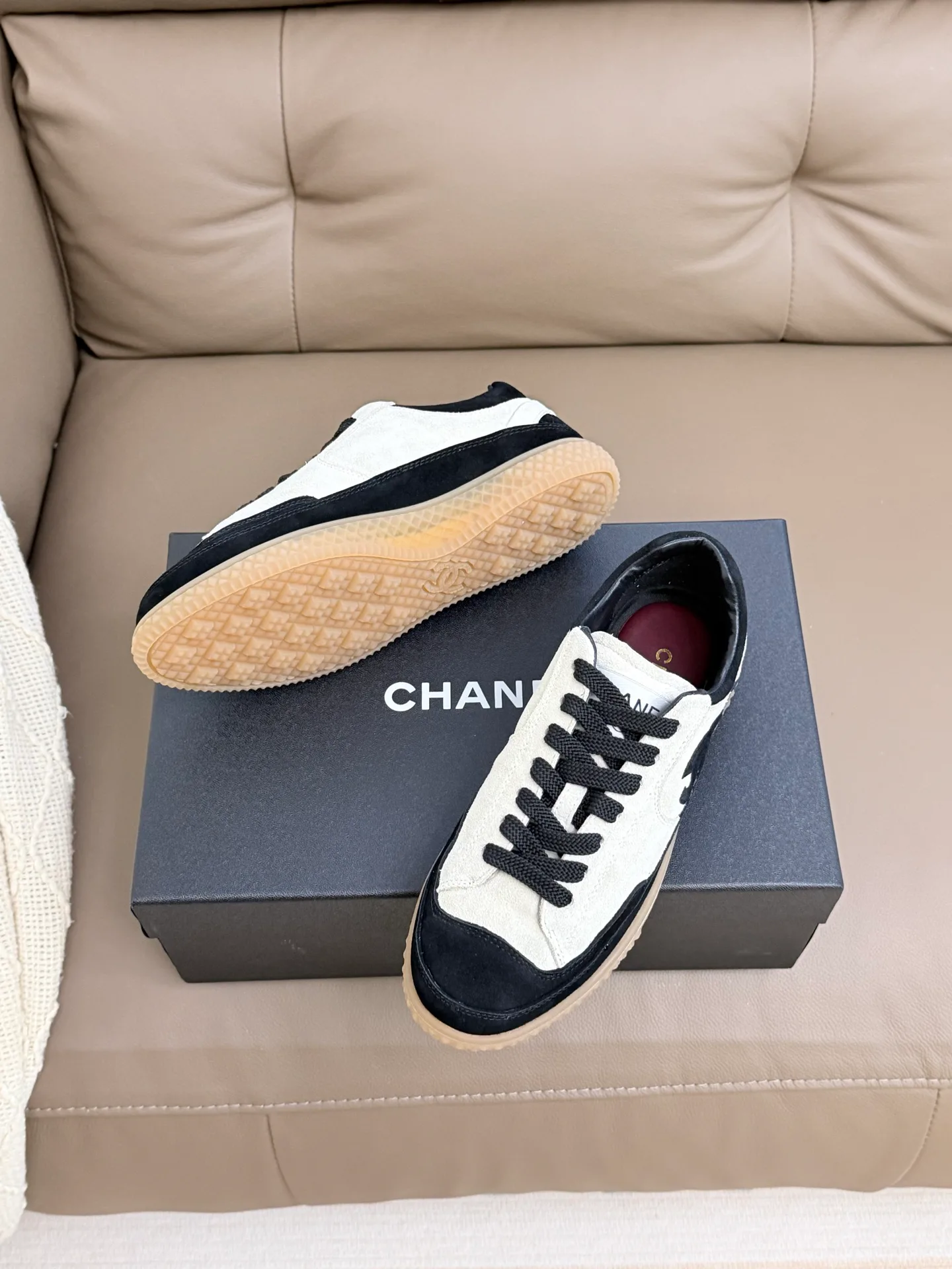Кроссовки Женские Chanel 19786937