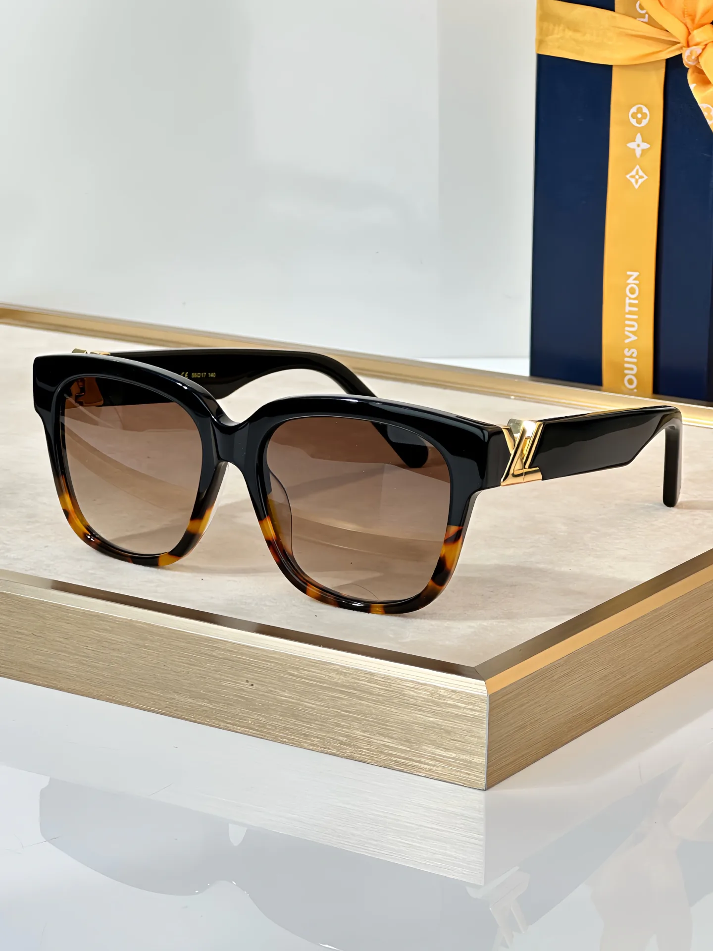 Очки Louis Vuitton 378776