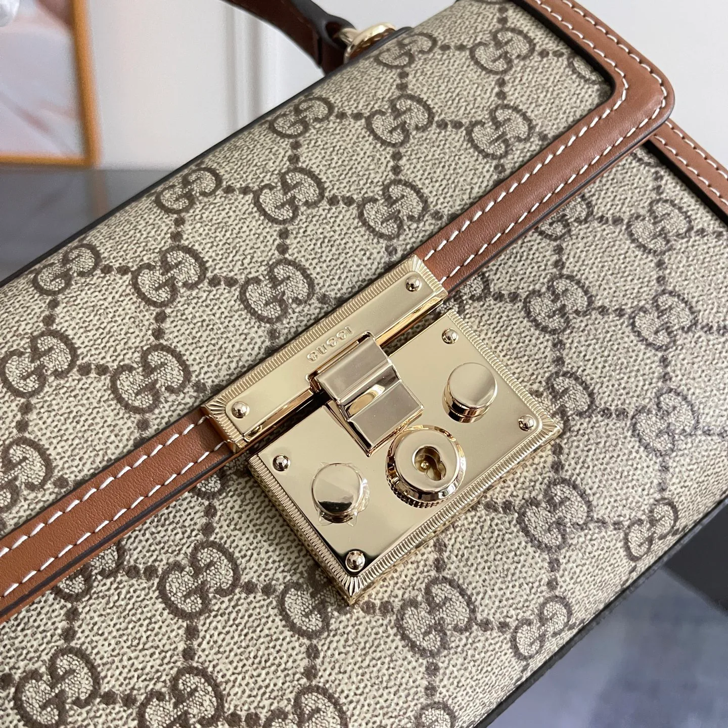 Классические Сумки Женские Gucci 13558877