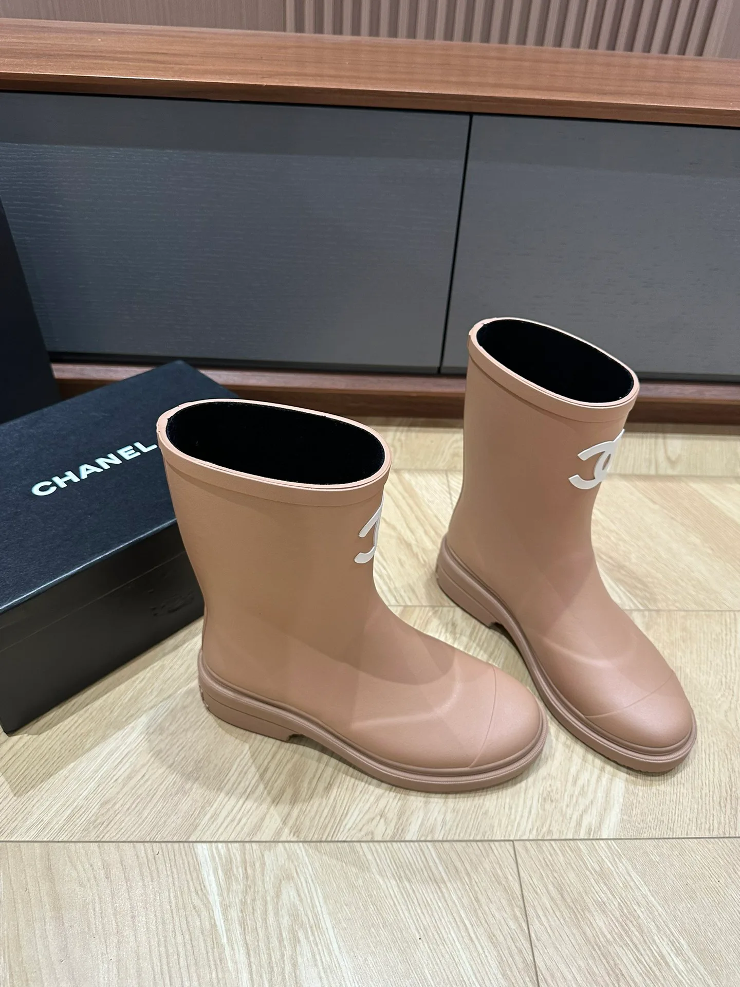 Сапоги Женские Chanel 19196251
