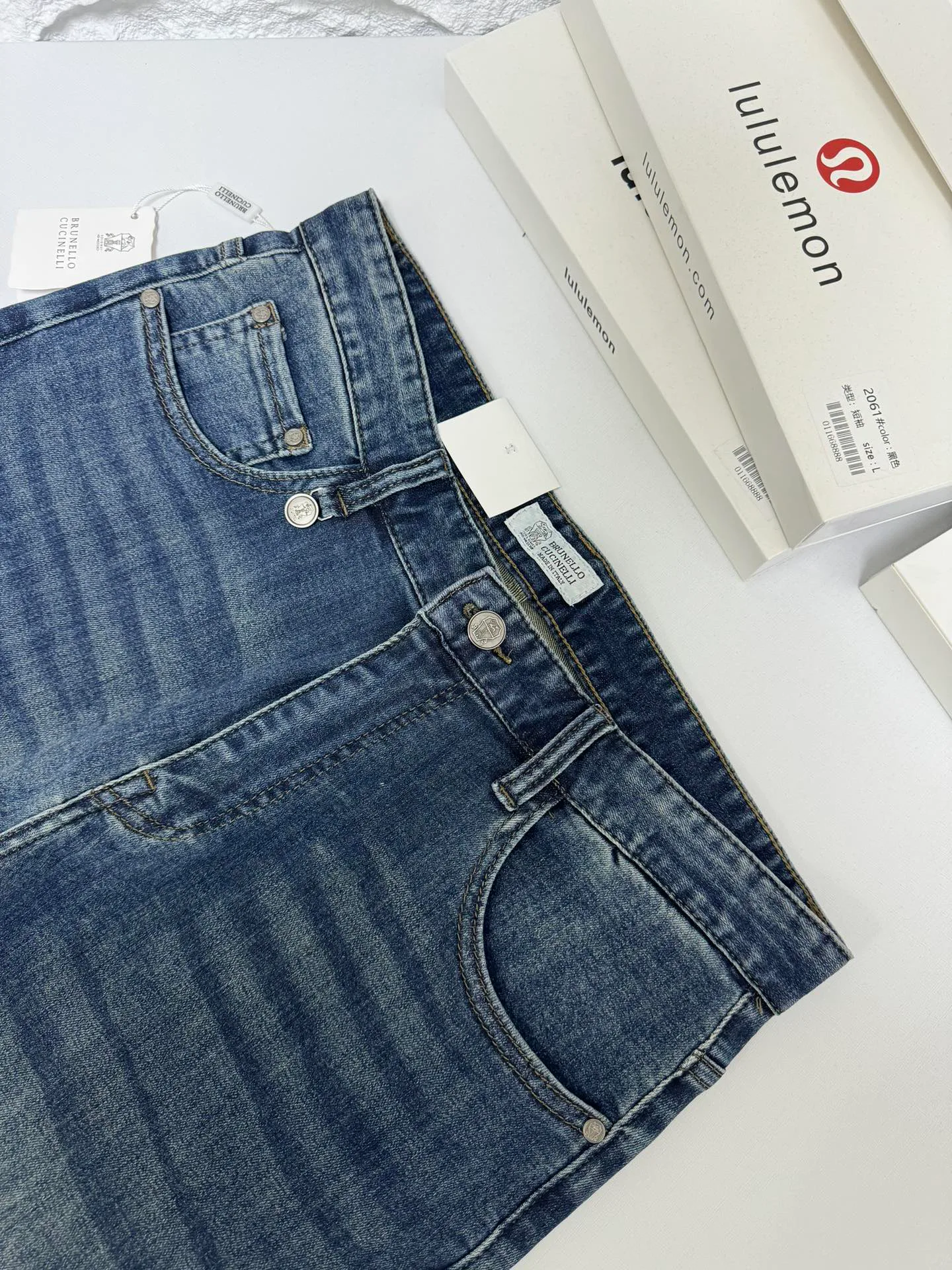 Джинсы Женские Brunello Cucinelli 13129564