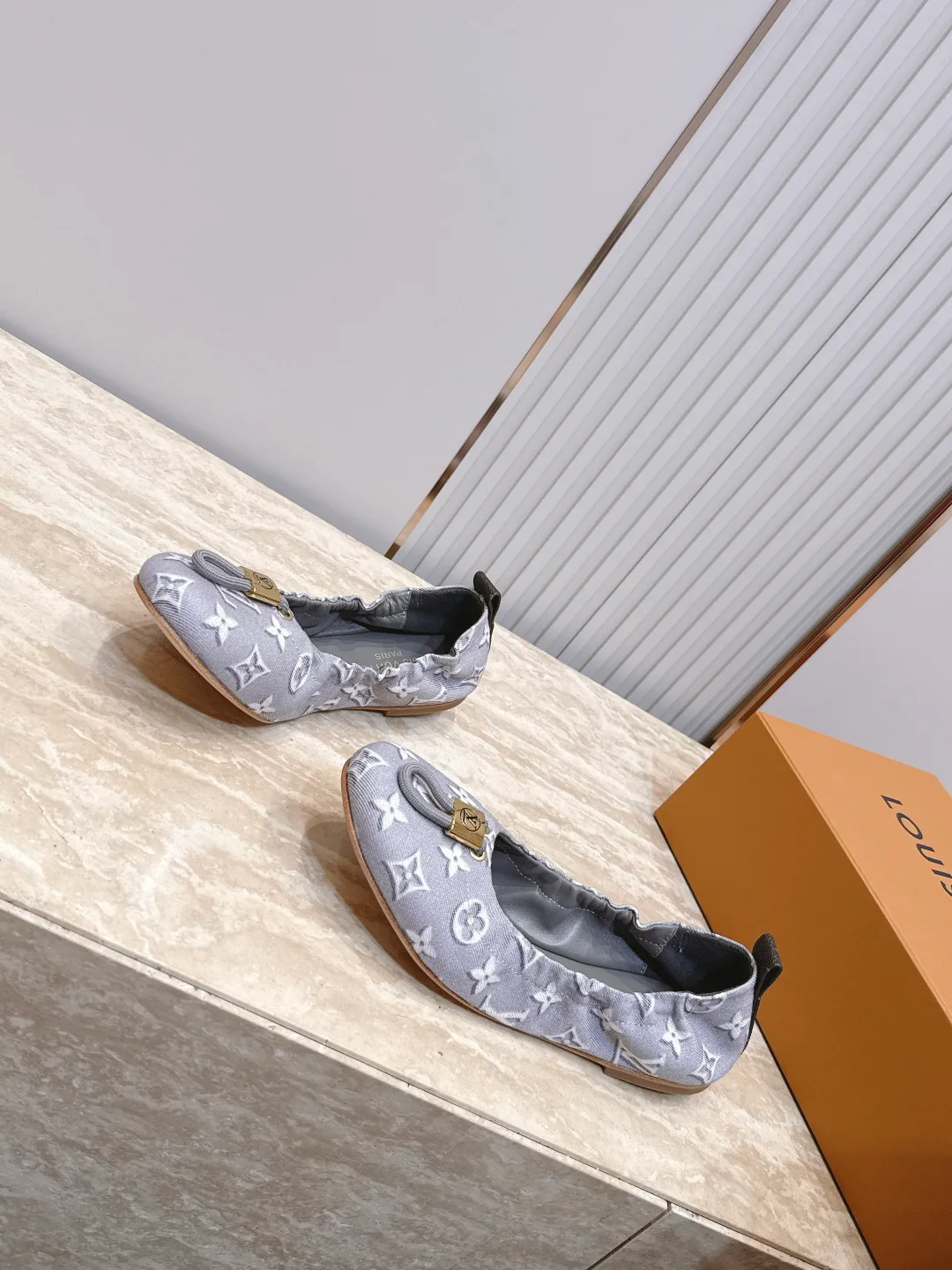 Балетки Женские Louis Vuitton 17178357