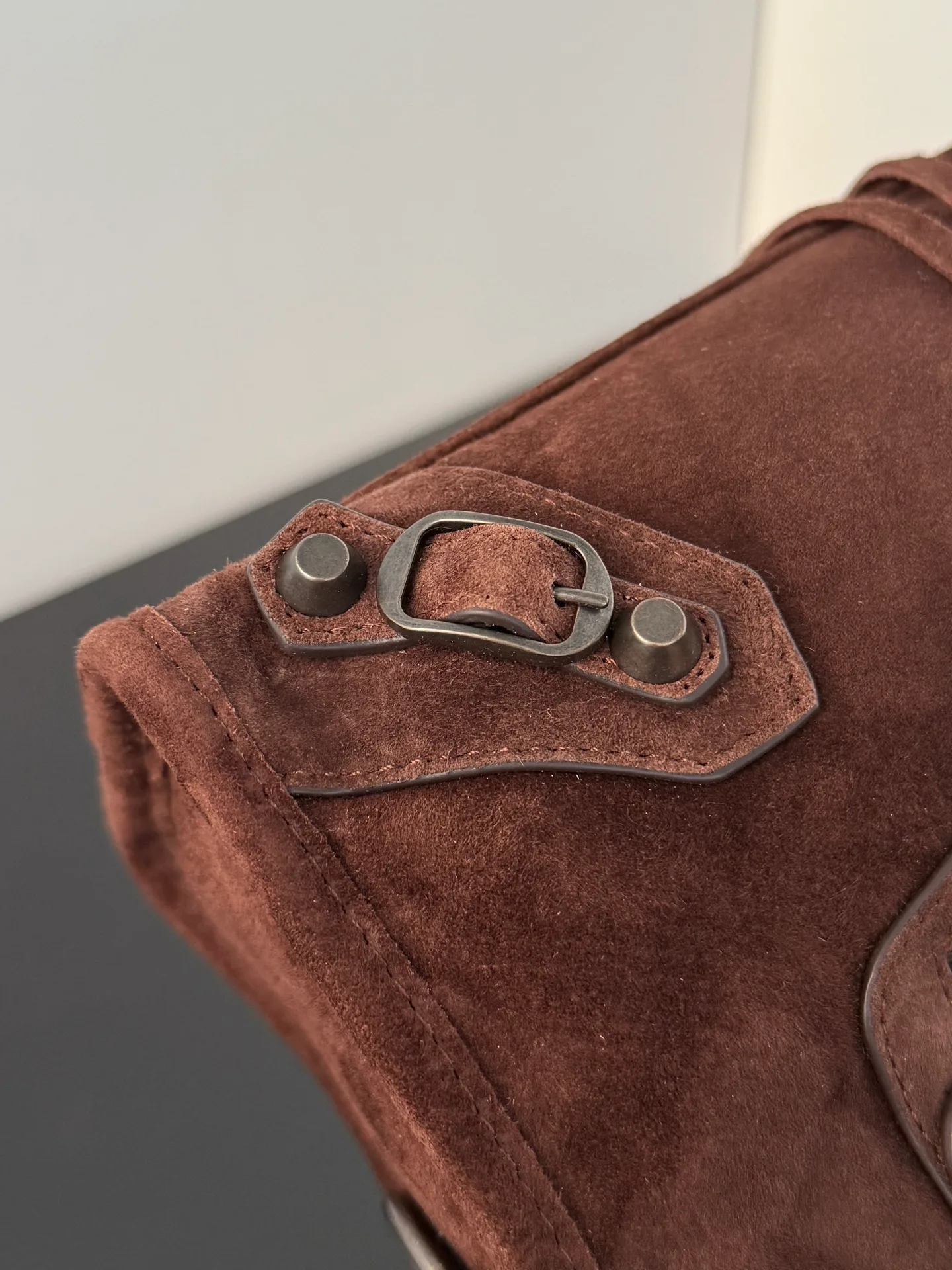 Сумки На Ремне Женские Balenciaga 1184583