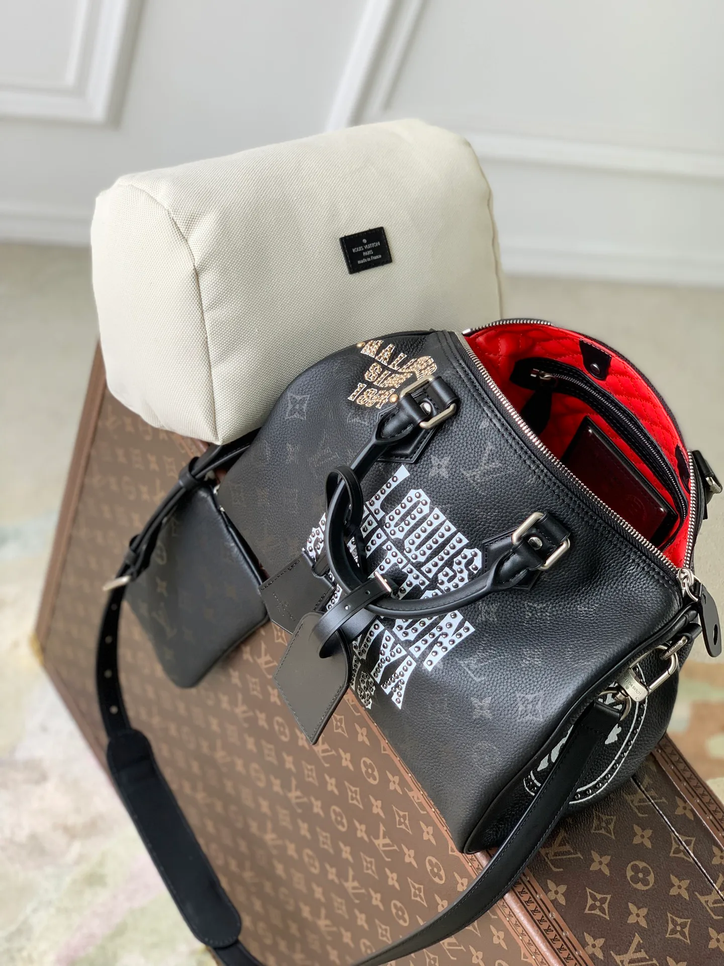 Классические Сумки Женские Louis Vuitton 18147544