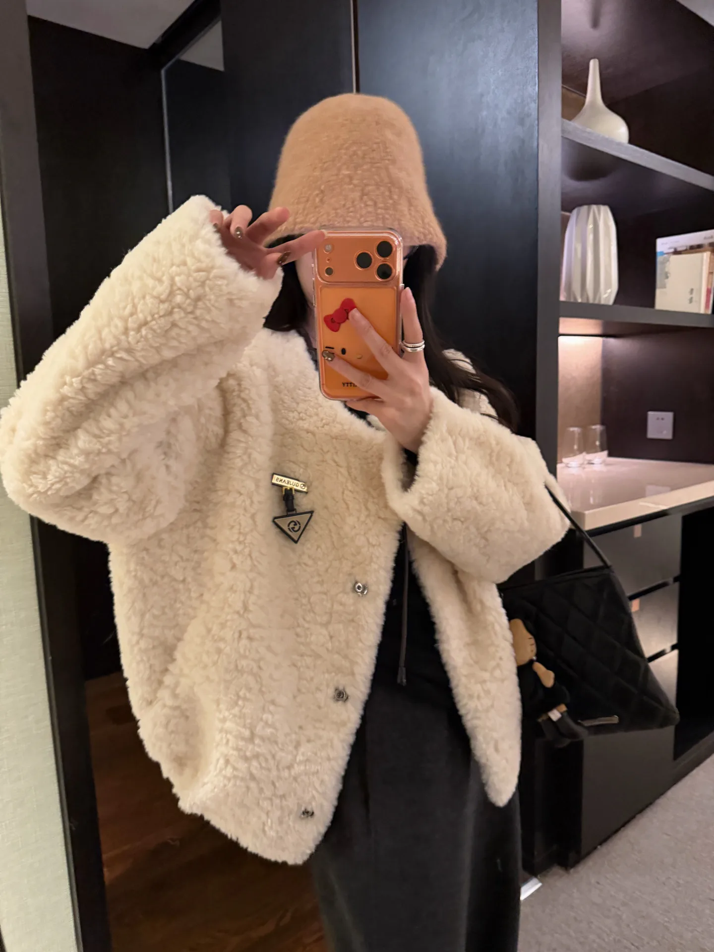 Шубы Женские Chanel 836009
