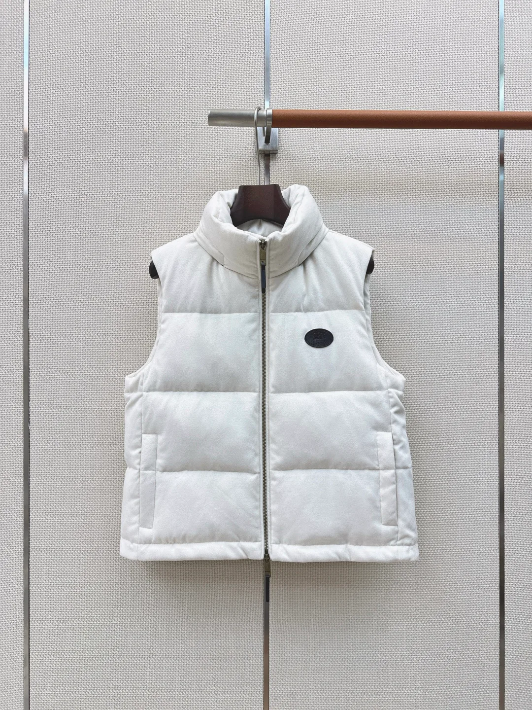Жилеты Женские Burberry 18023673