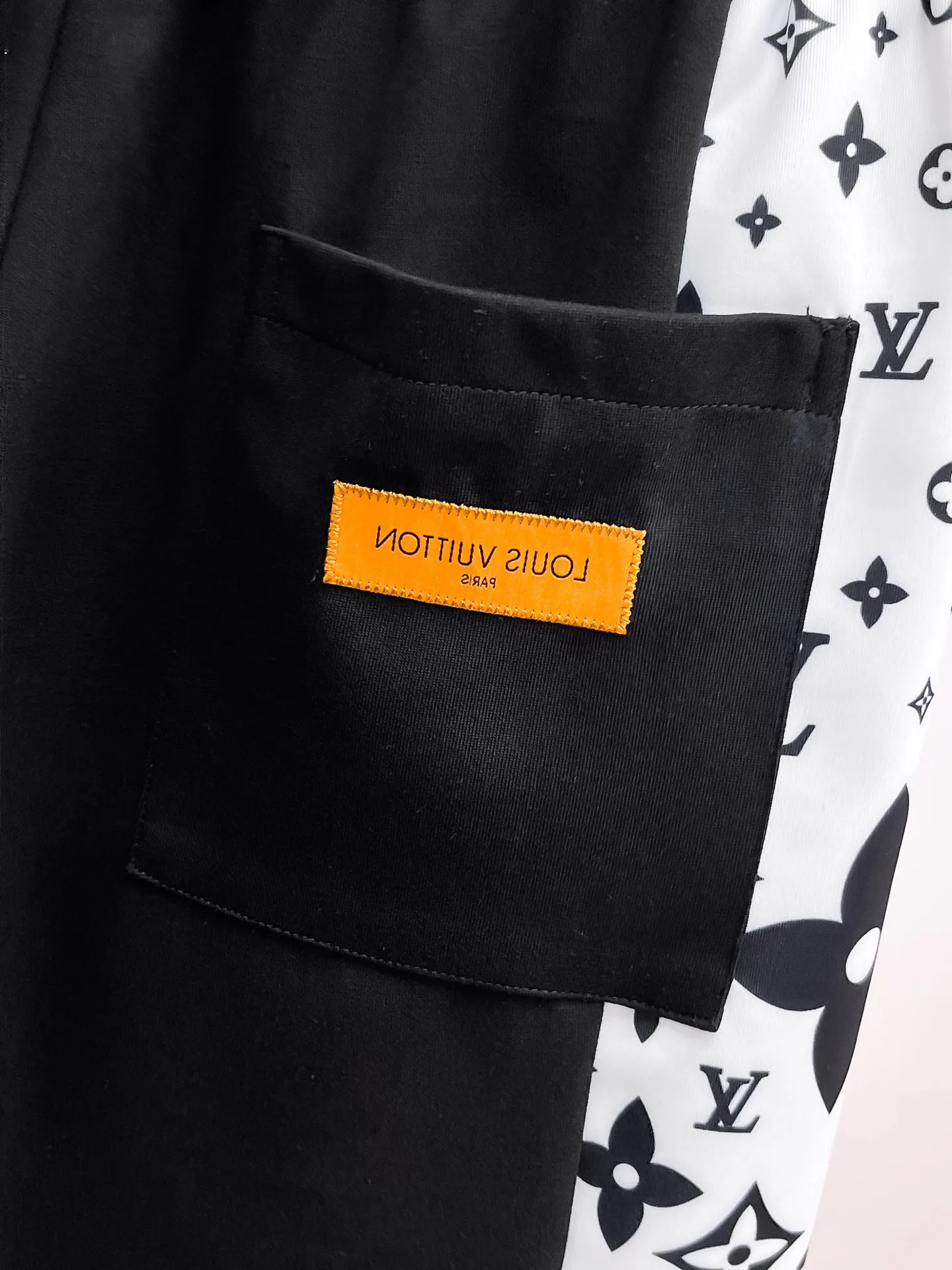 Шорты Мужские Louis Vuitton 13417574