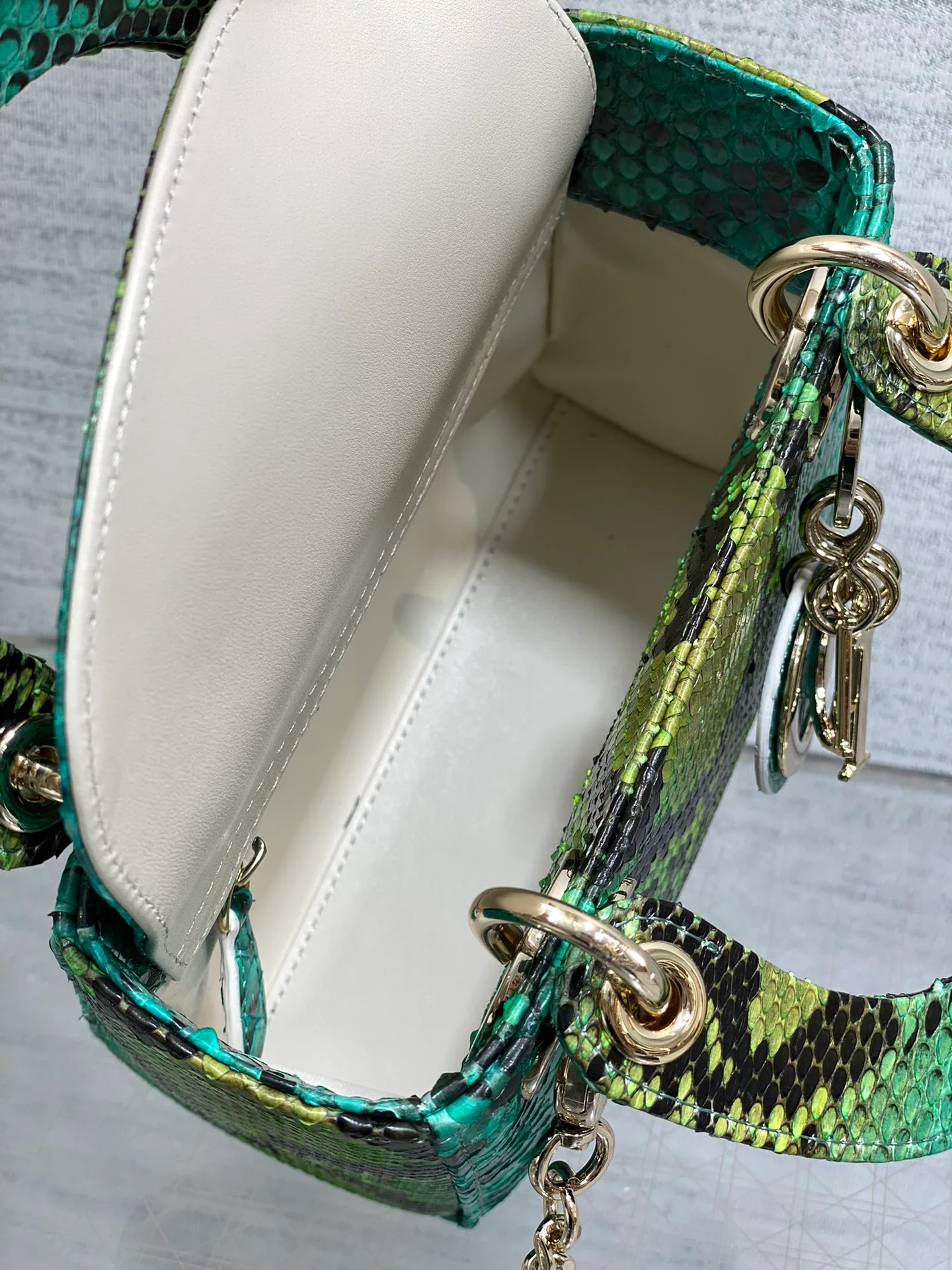 Классические Сумки Женские Christian Dior 11581748