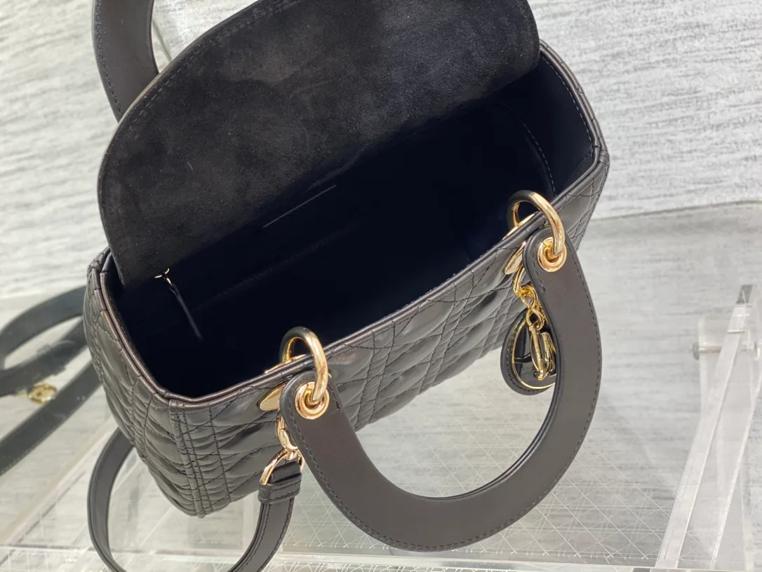 Классические Сумки Женские Christian Dior 13414267