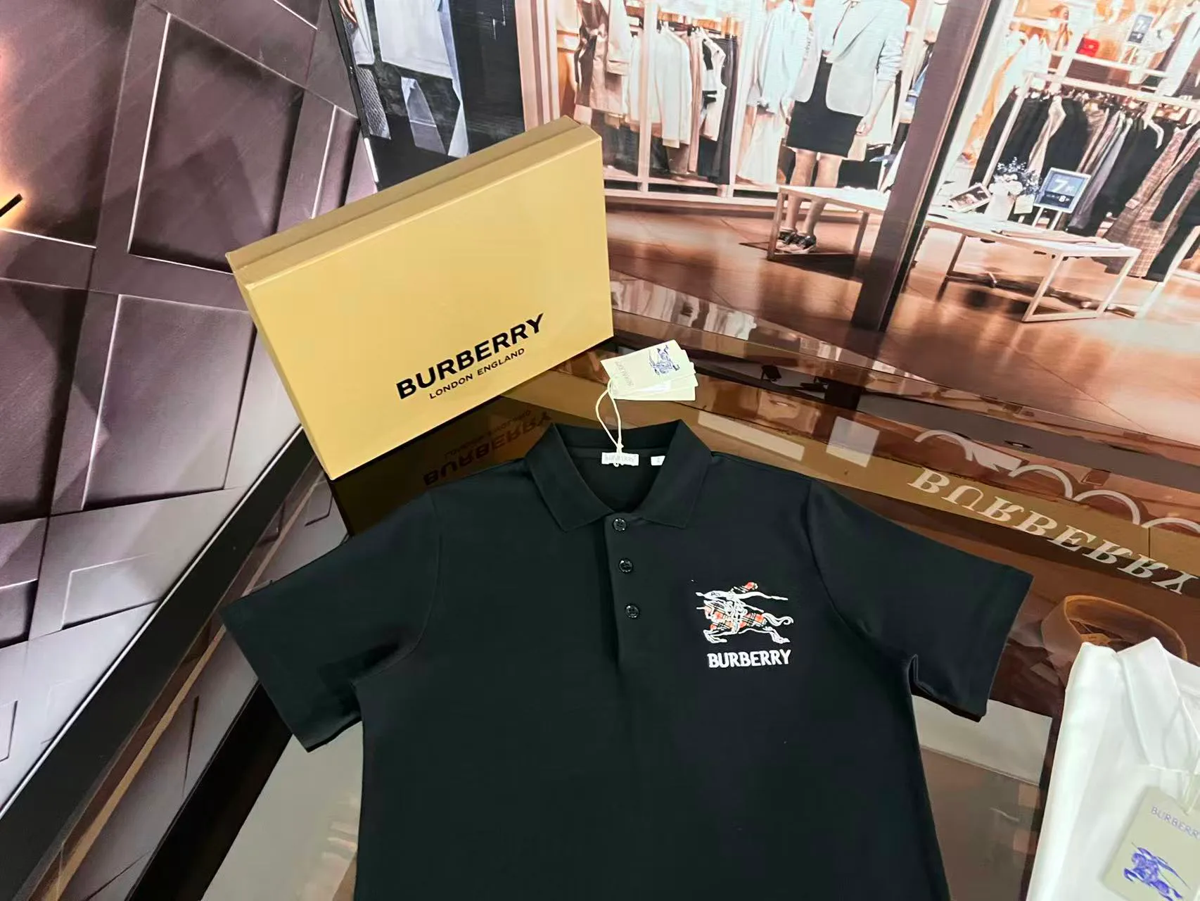 Футболки Женские Burberry 9438149