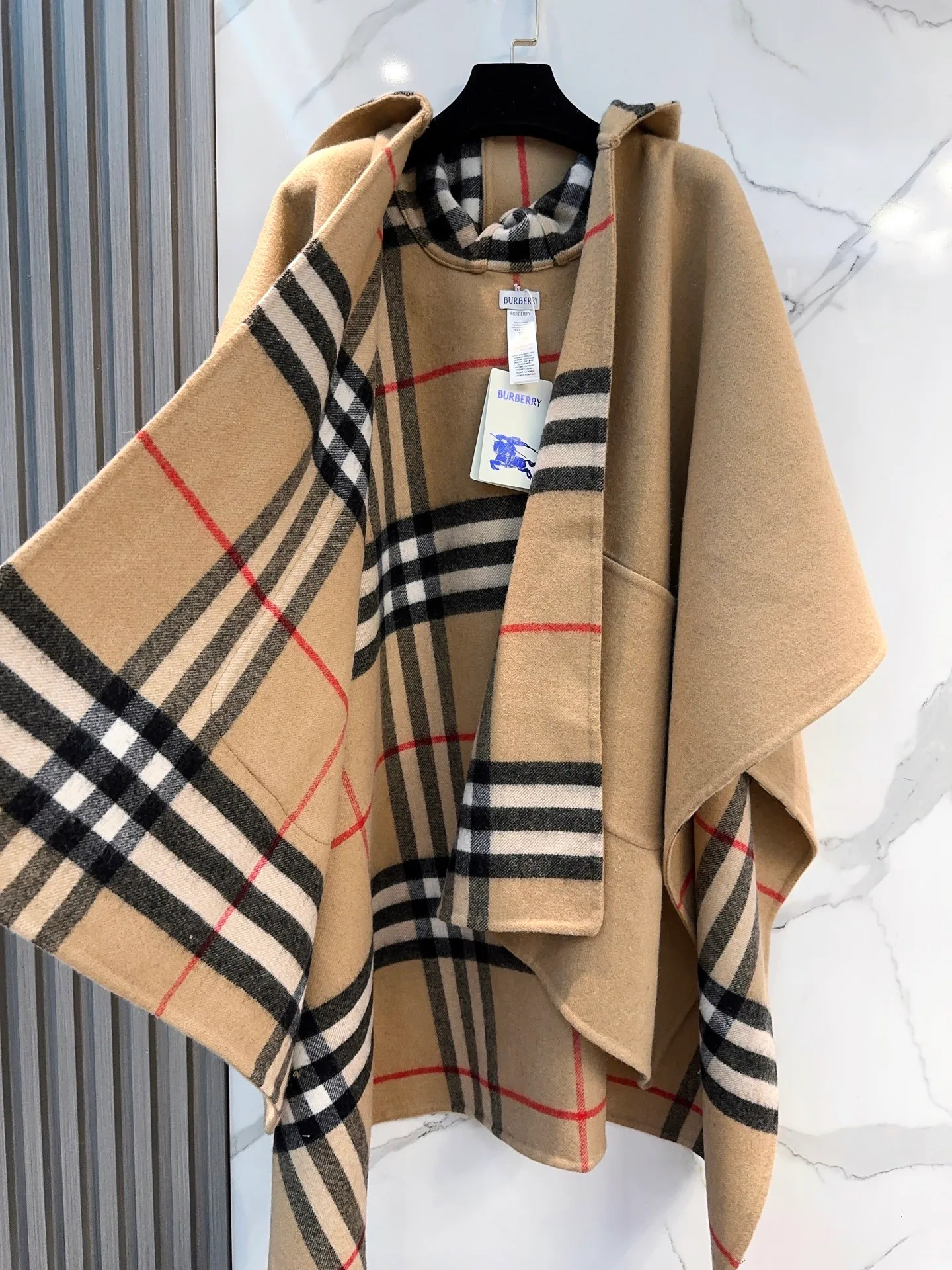 Пальто Женские Burberry 18709642