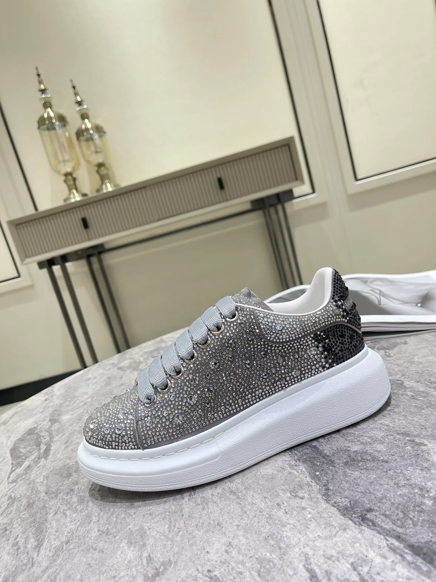 Кроссовки Женские Alexander Mcqueen 3446192
