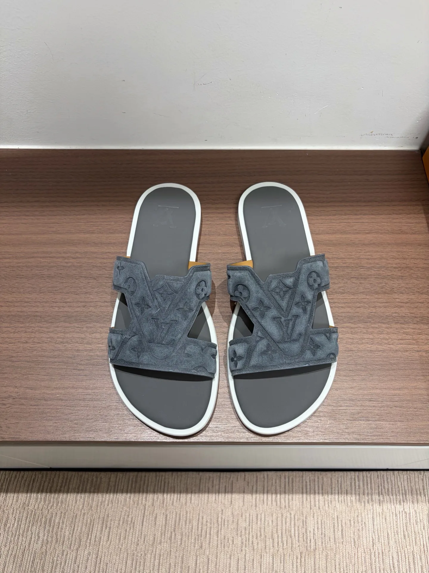 Шлепанцы Мужские Louis Vuitton 12826624