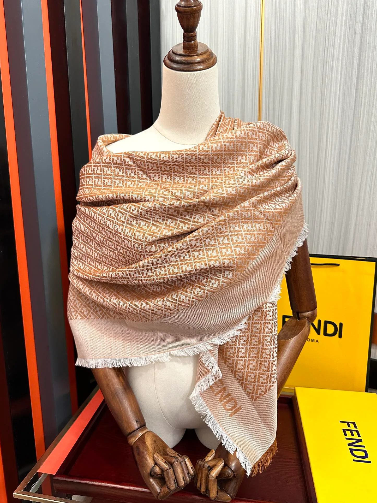 Платки Fendi 4516093