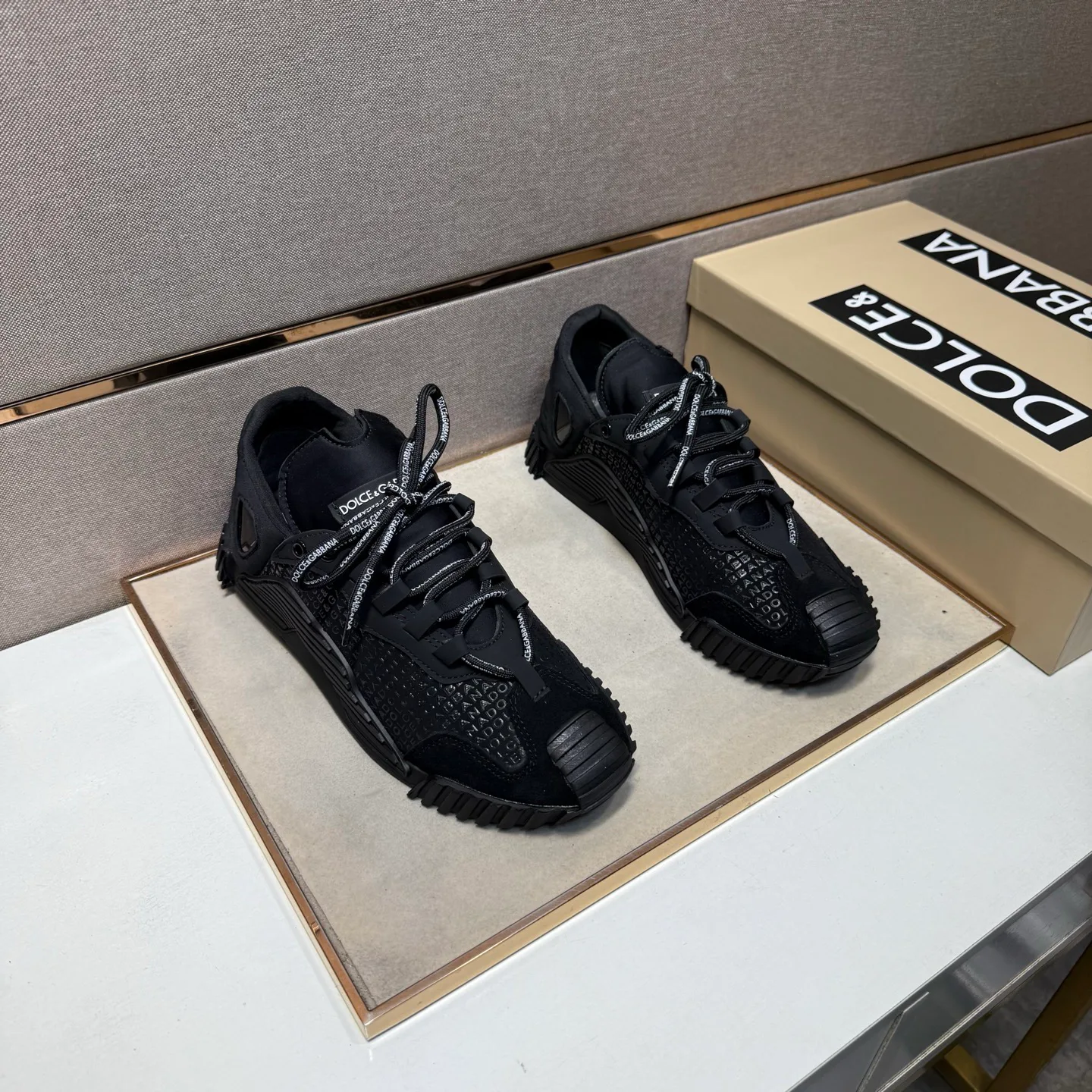 Кроссовки Женские Dolce & Gabbana 498061