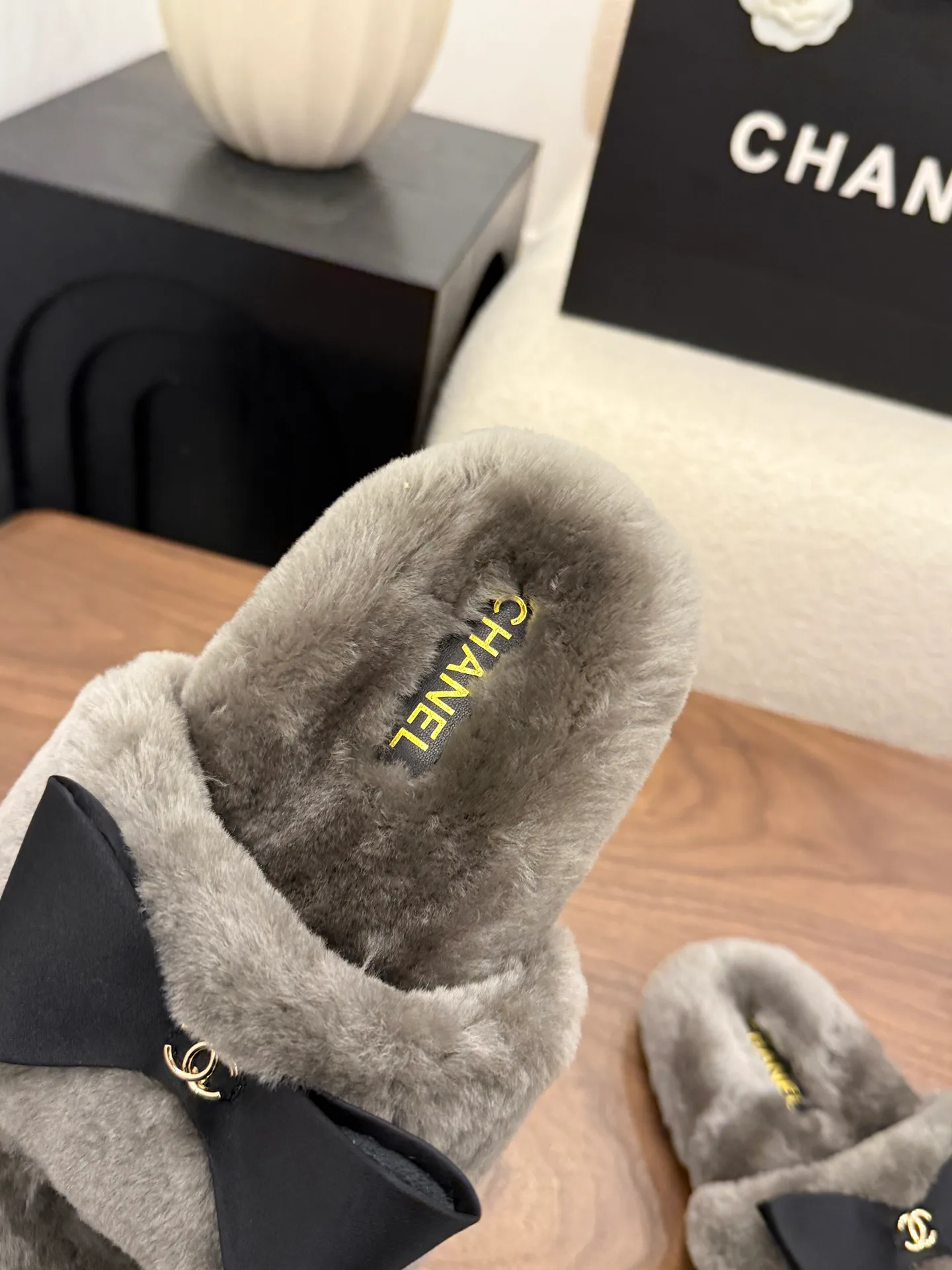 Тапочки Женские Chanel 18323500
