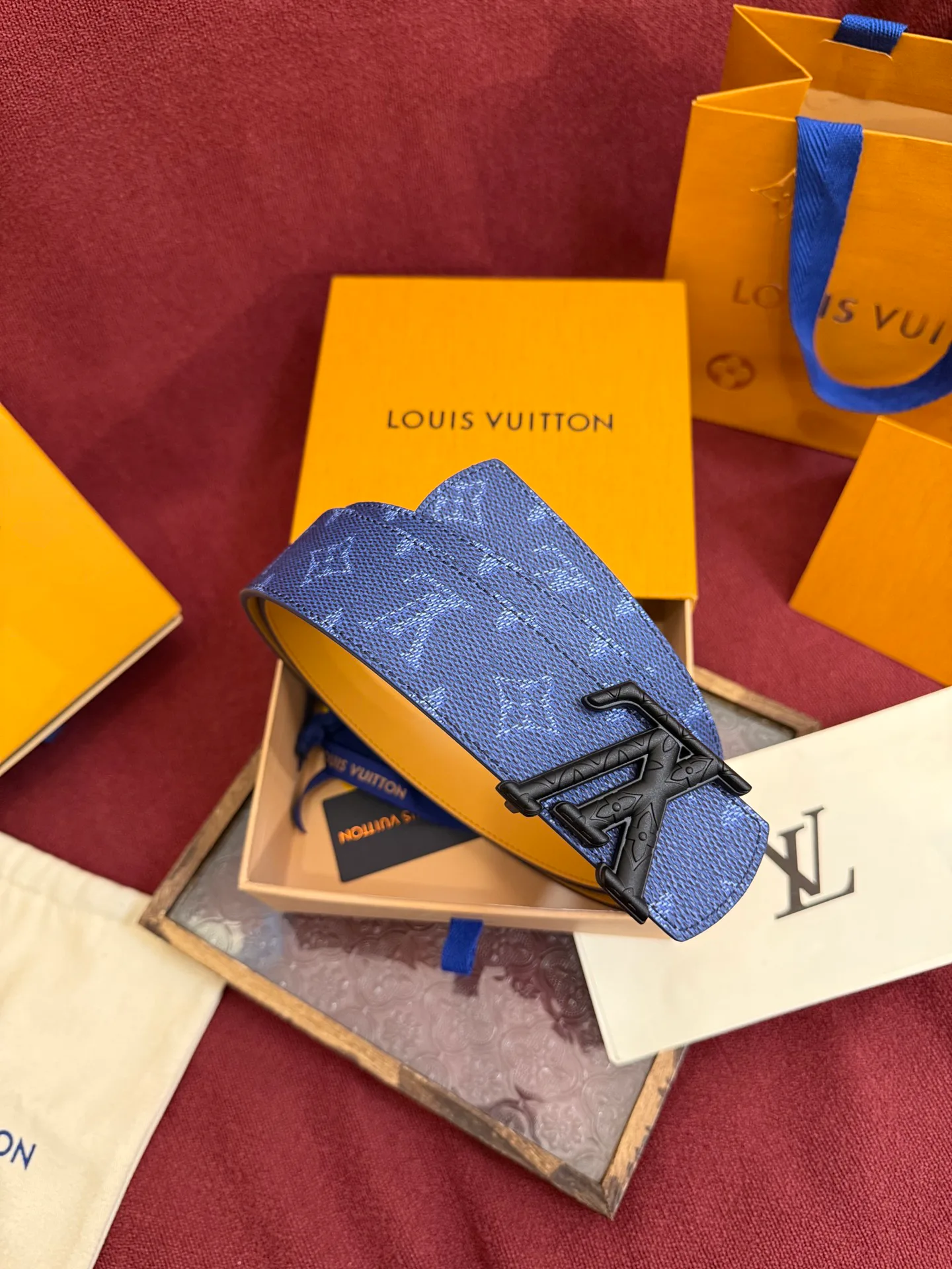 Ремни Louis Vuitton 420682