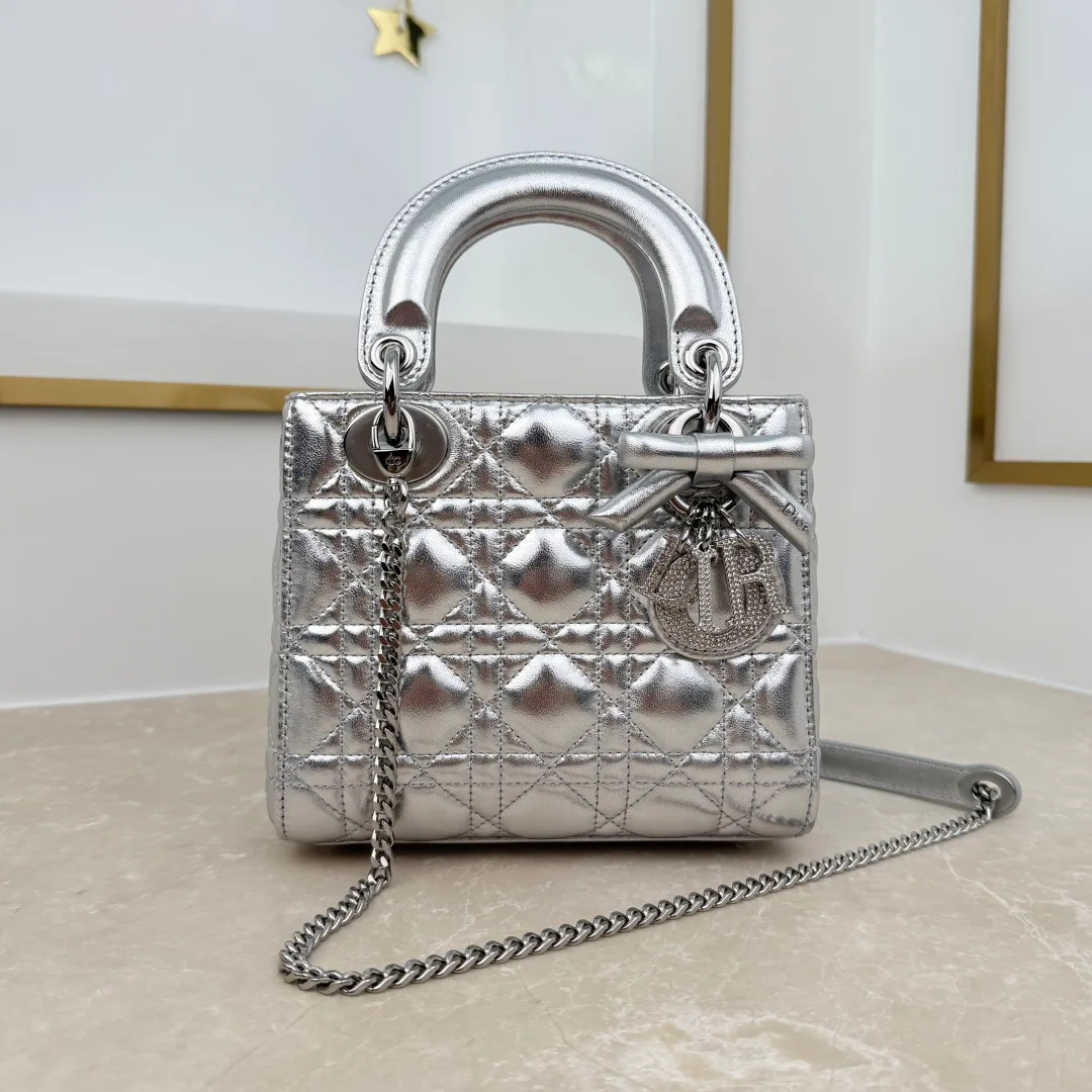 Классические Сумки Женские Christian Dior 18116223