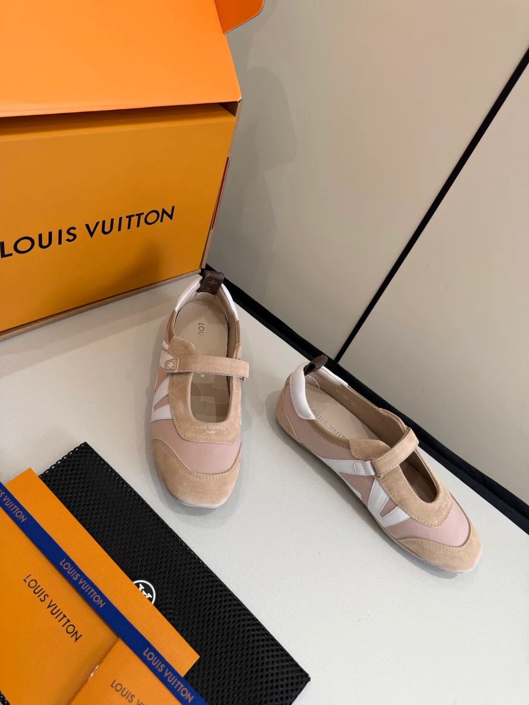 Туфли Женские Louis Vuitton 11440423