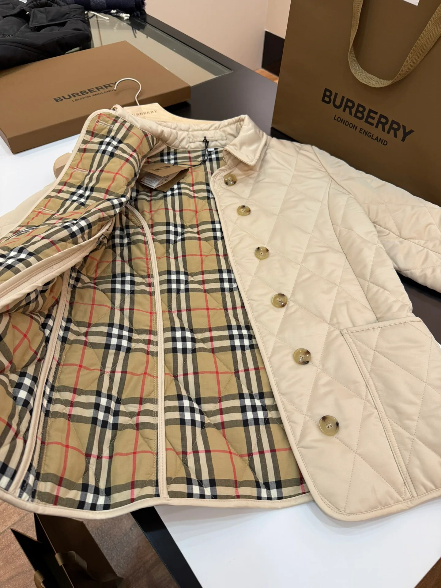 Куртки И Пуховики Женские Burberry 18043710