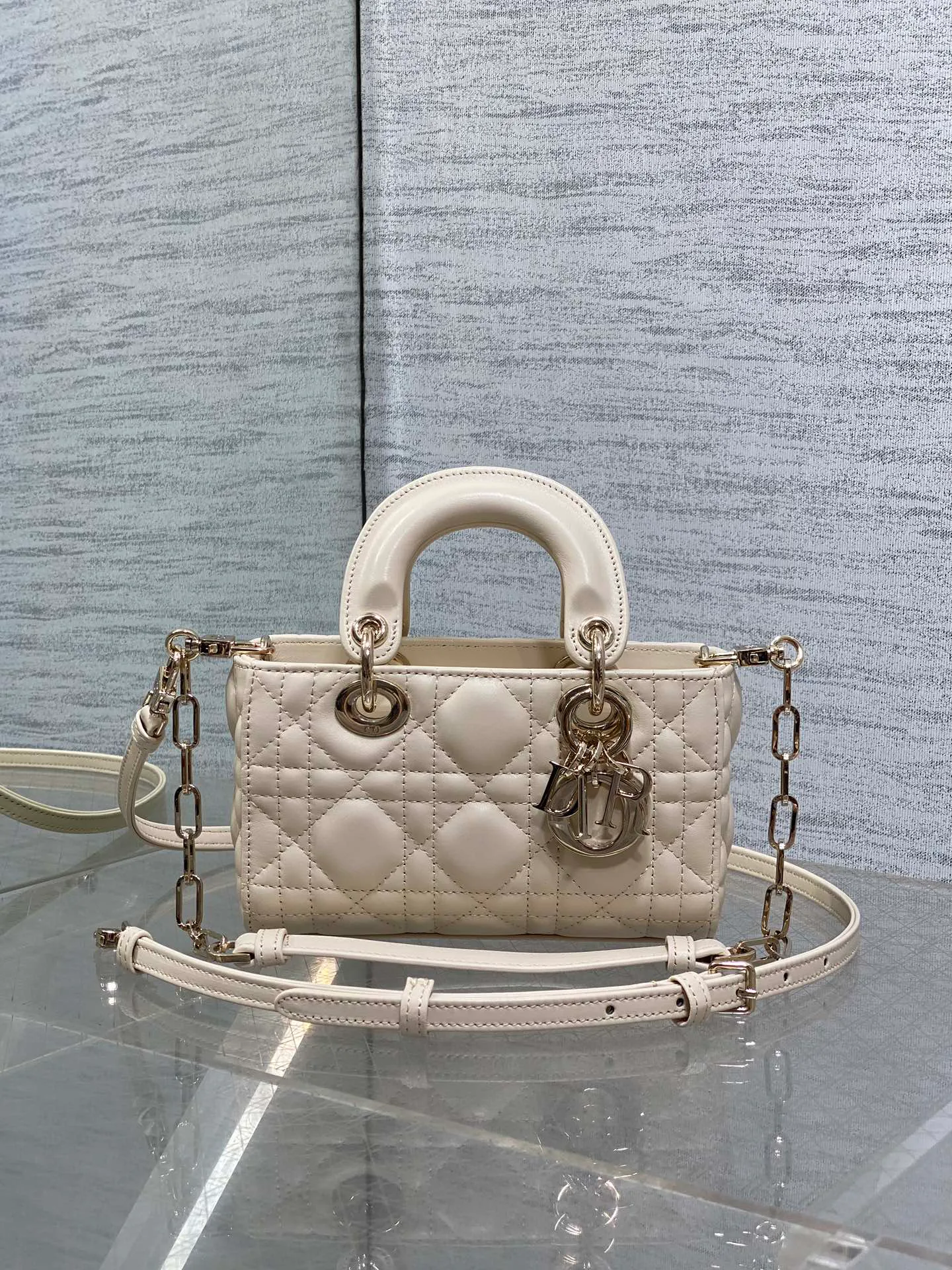 Классические Сумки Женские Christian Dior 17770371