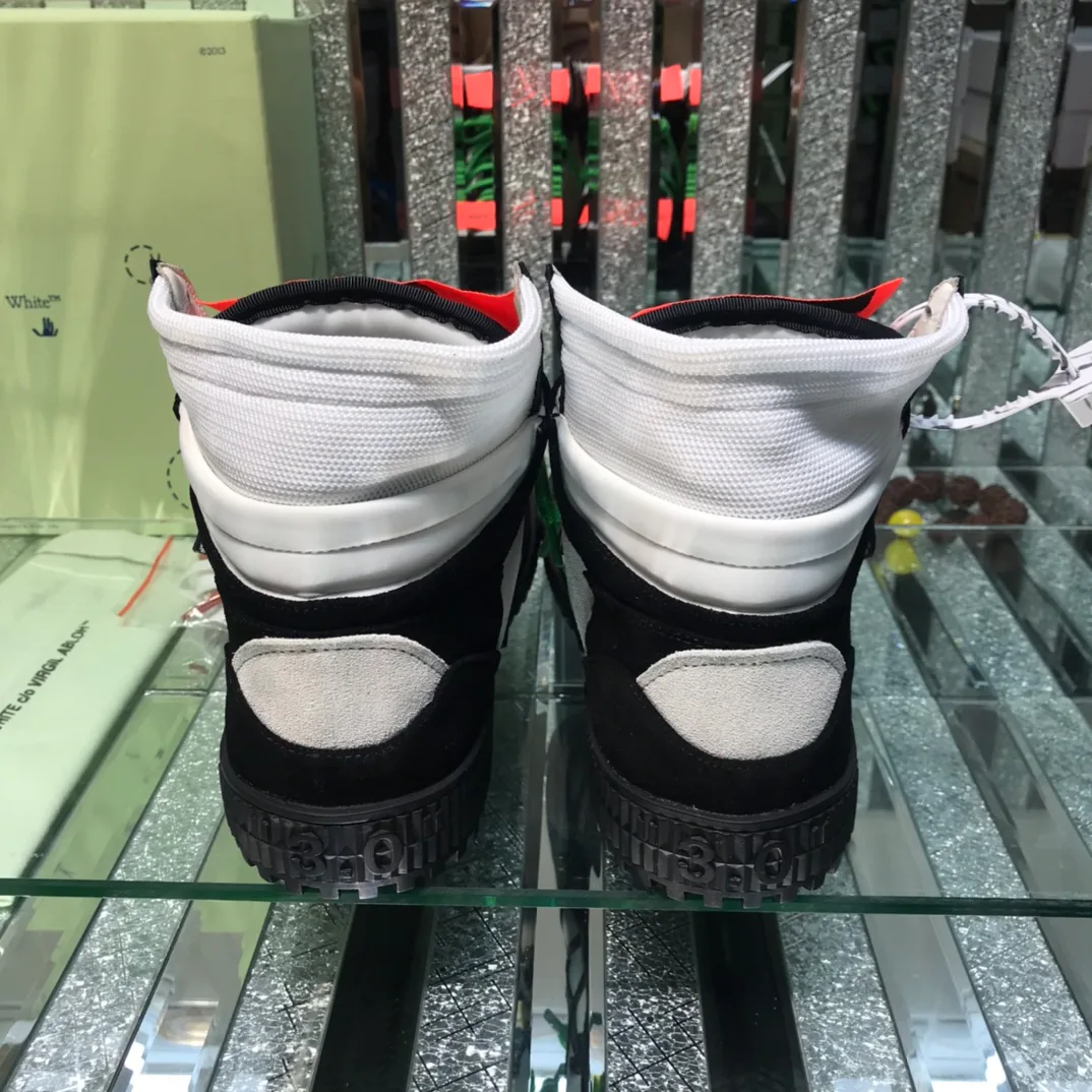Кроссовки Женские Off-White 2937849