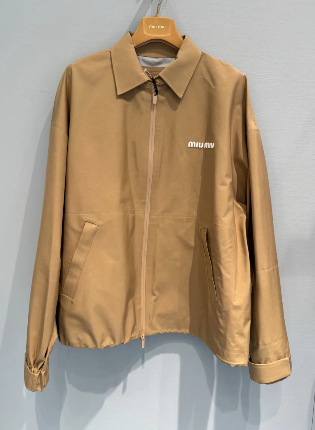 Куртки И Пуховики Женские Miu Miu 9655042