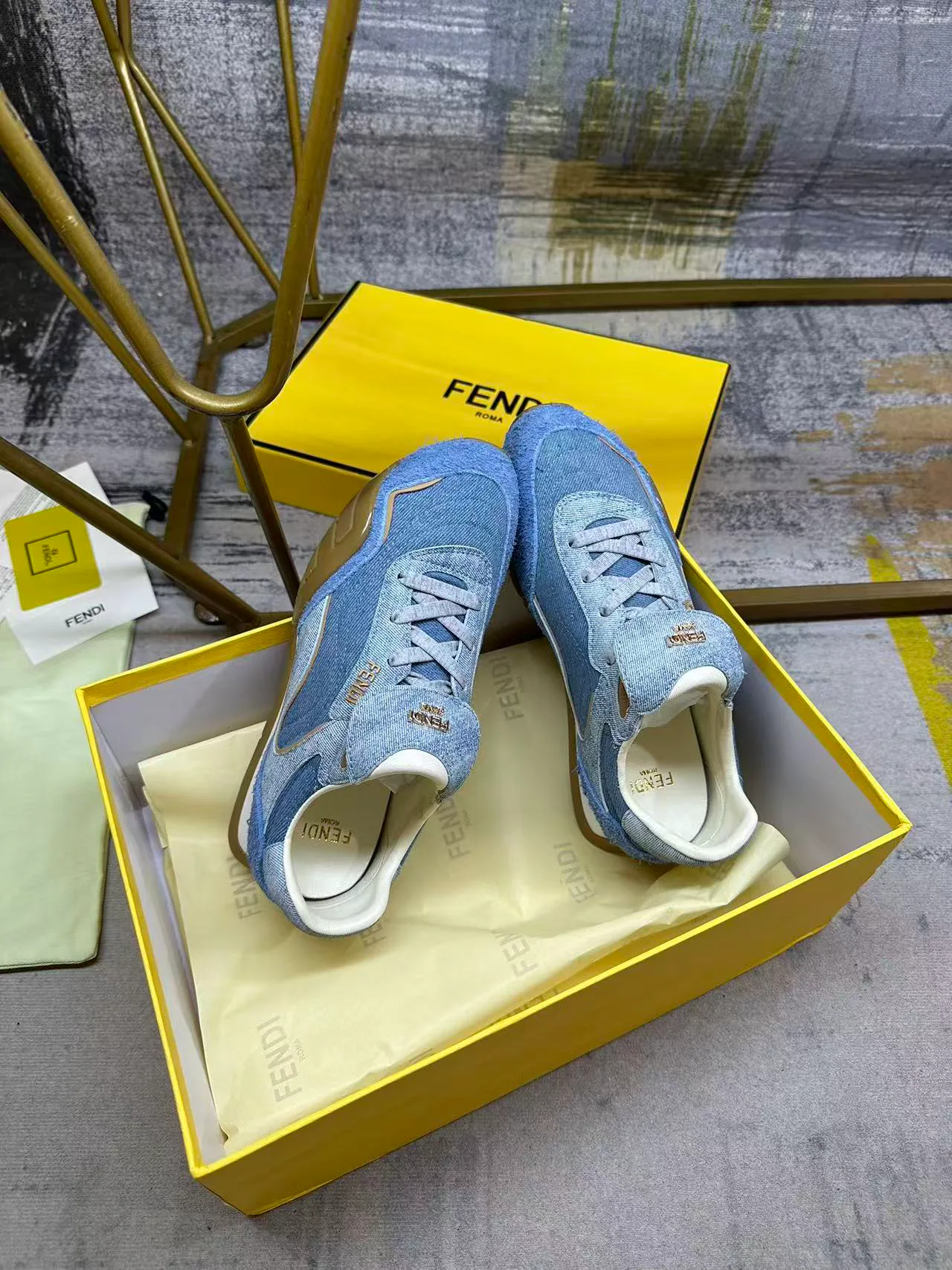 Кроссовки Женские Fendi 9856767