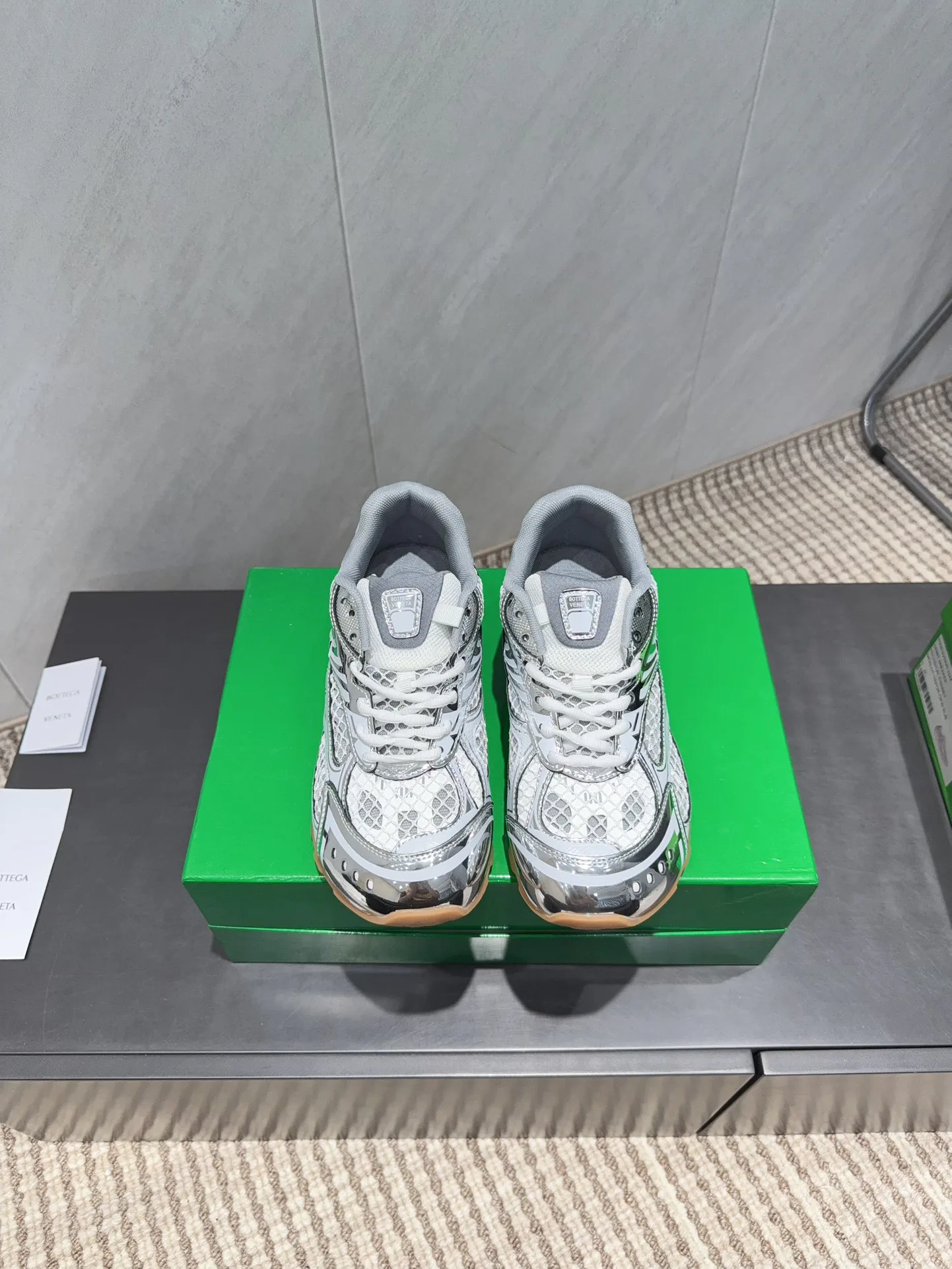 Кроссовки Женские Bottega Veneta 299563