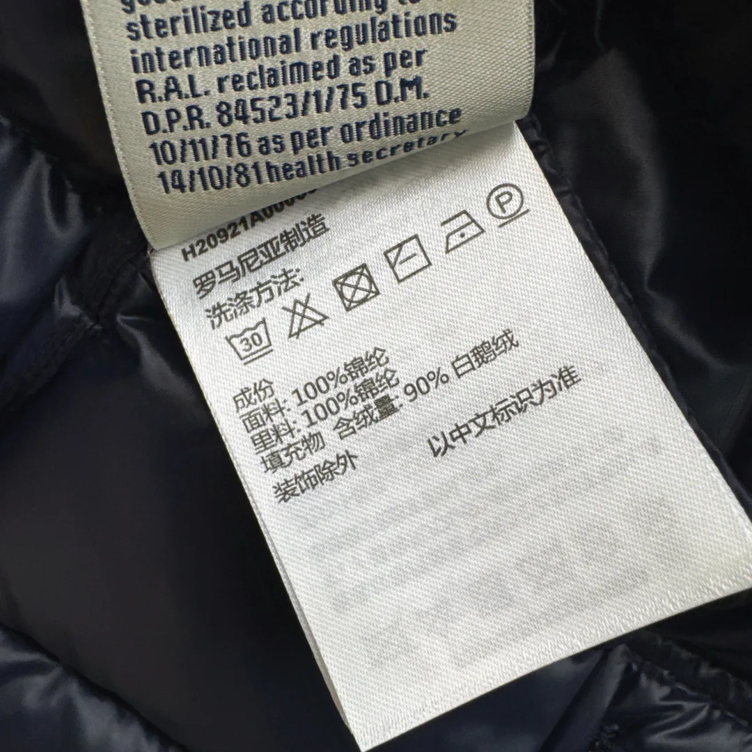 Куртки И Пуховики Женские Moncler 18450479