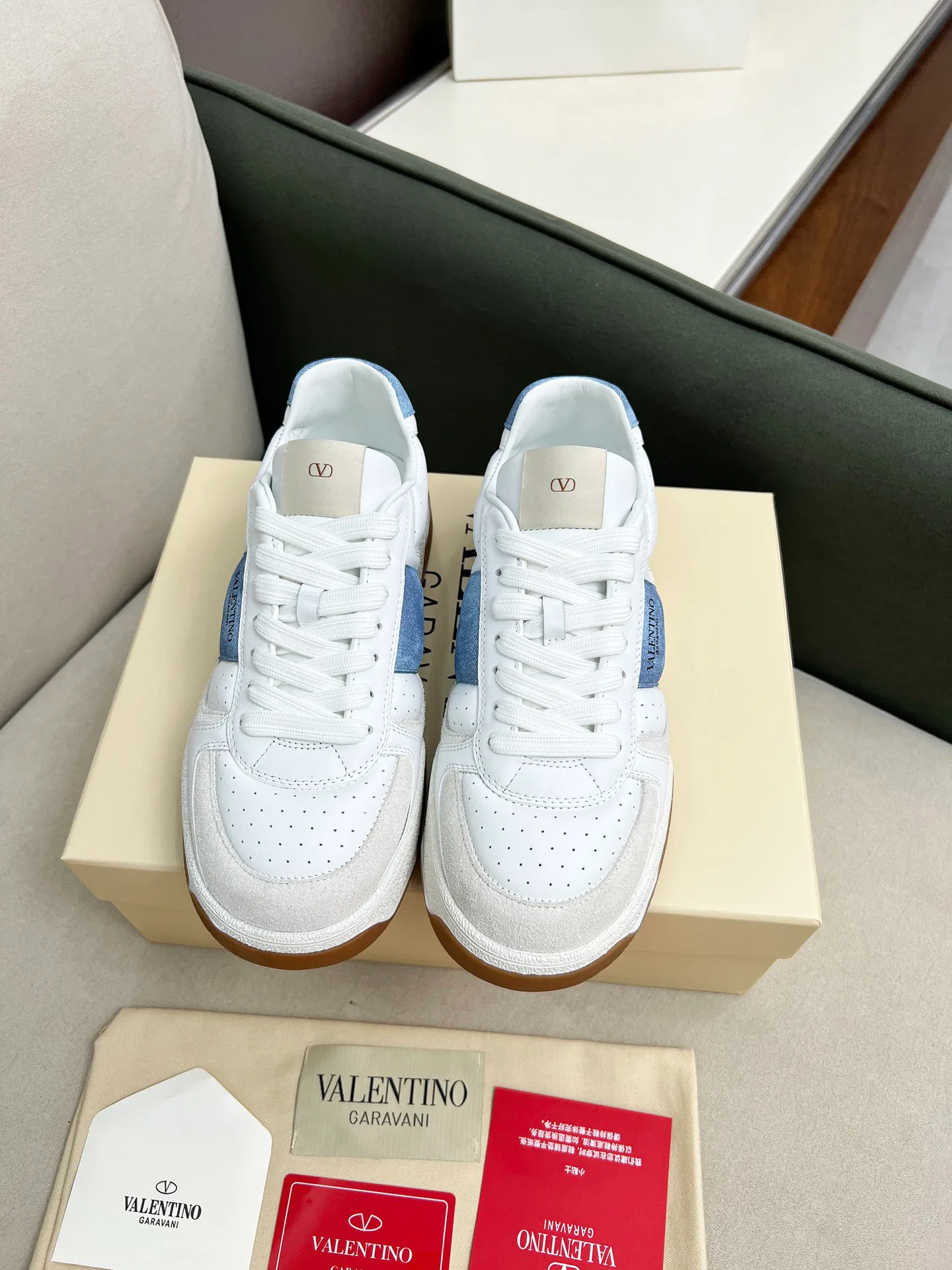 Кроссовки Женские Valentino 2628086