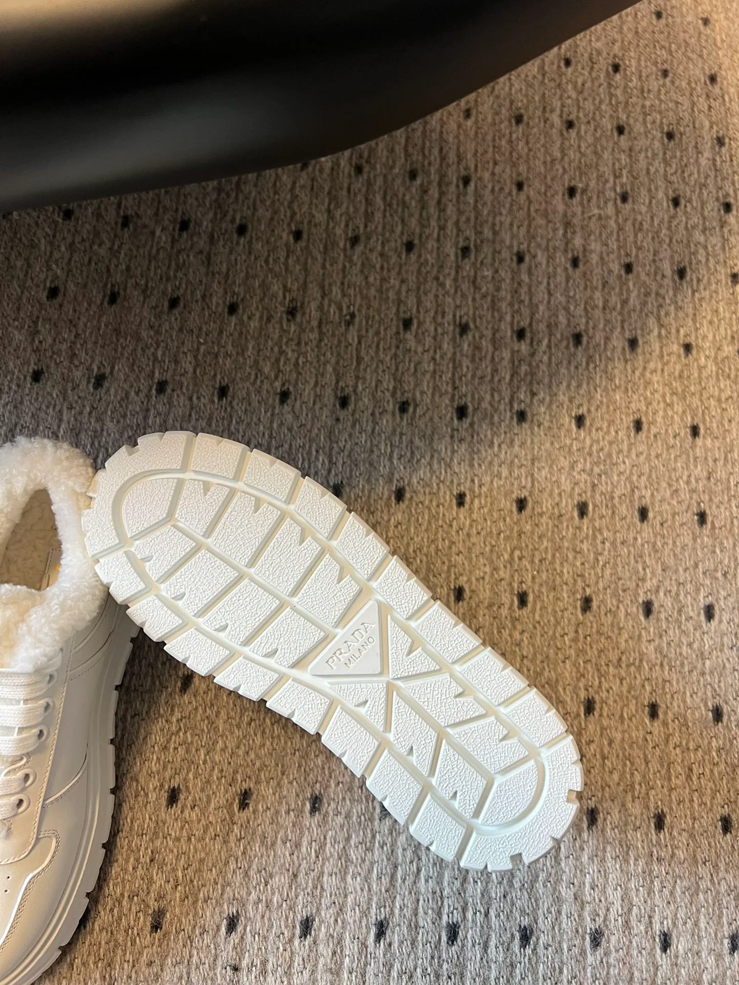 Кроссовки Женские Prada 94671