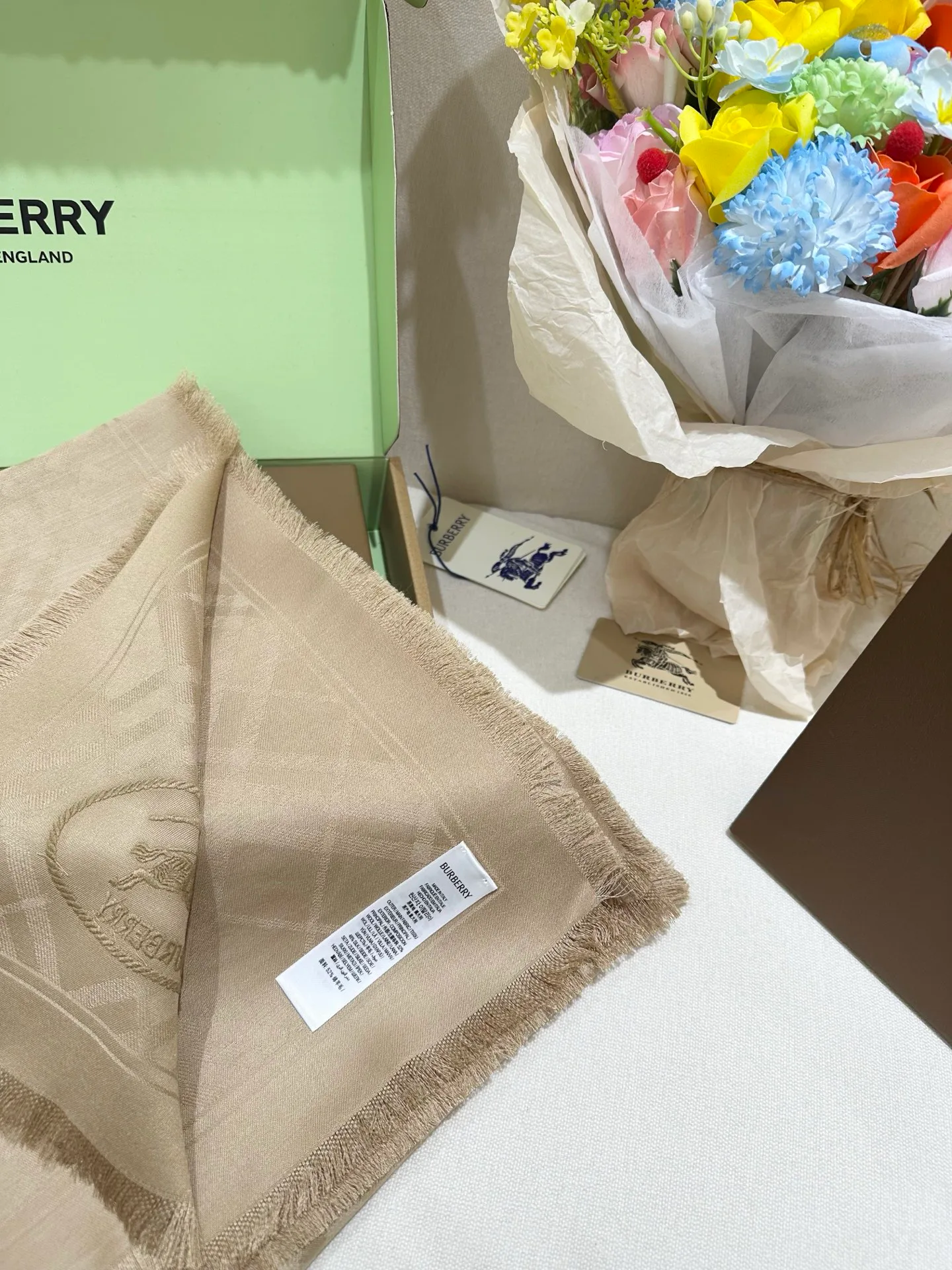 Шарфы Burberry 17916810