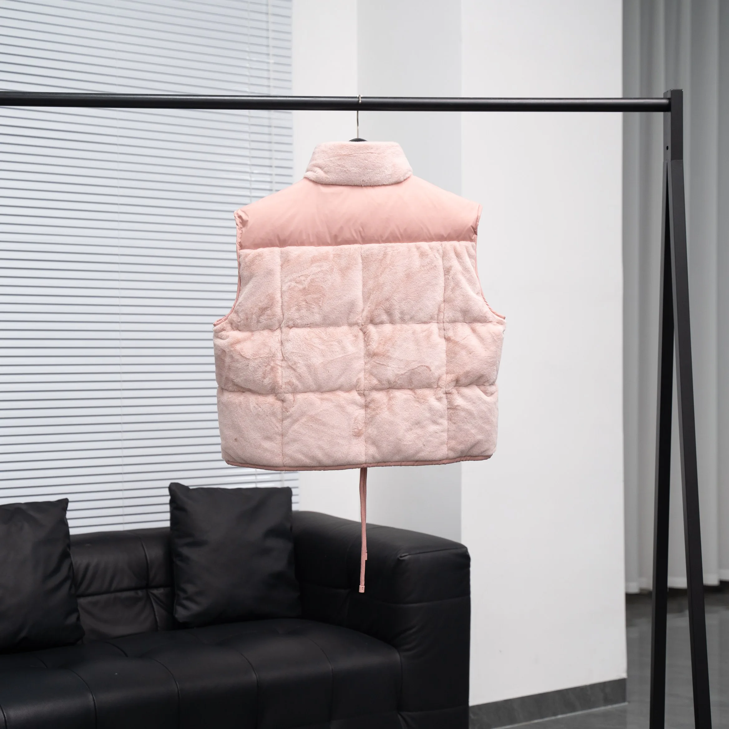 Жилеты Женские Moncler 745283