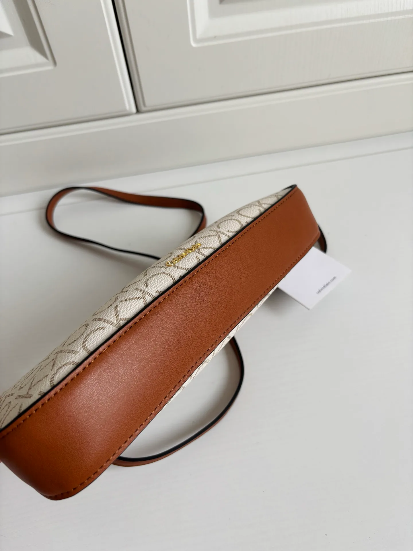 Сумки На Ремне Женские Calvin Klein 347323