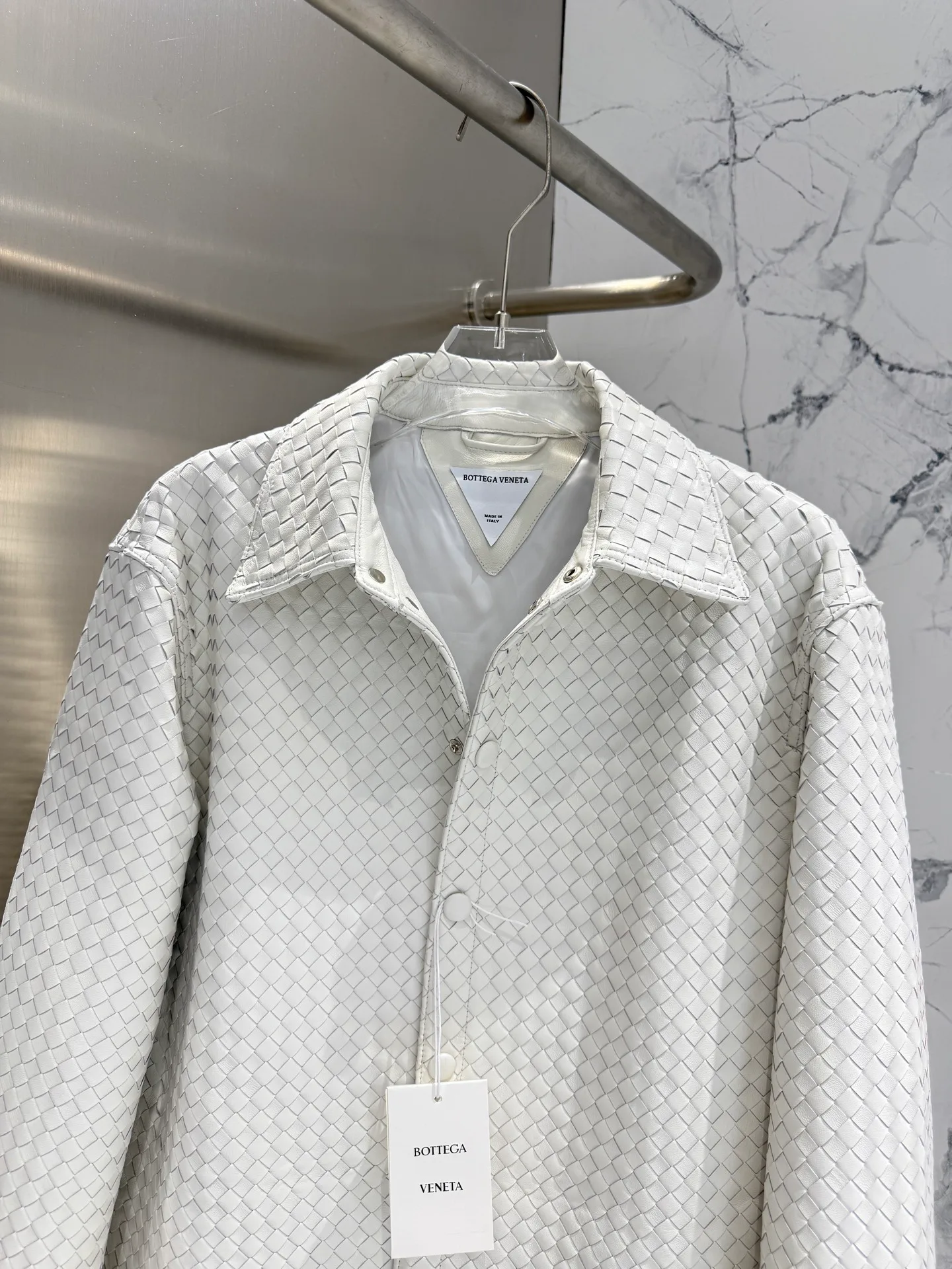 Кожаные Куртки И Дублёнки Женские Bottega Veneta 11700542