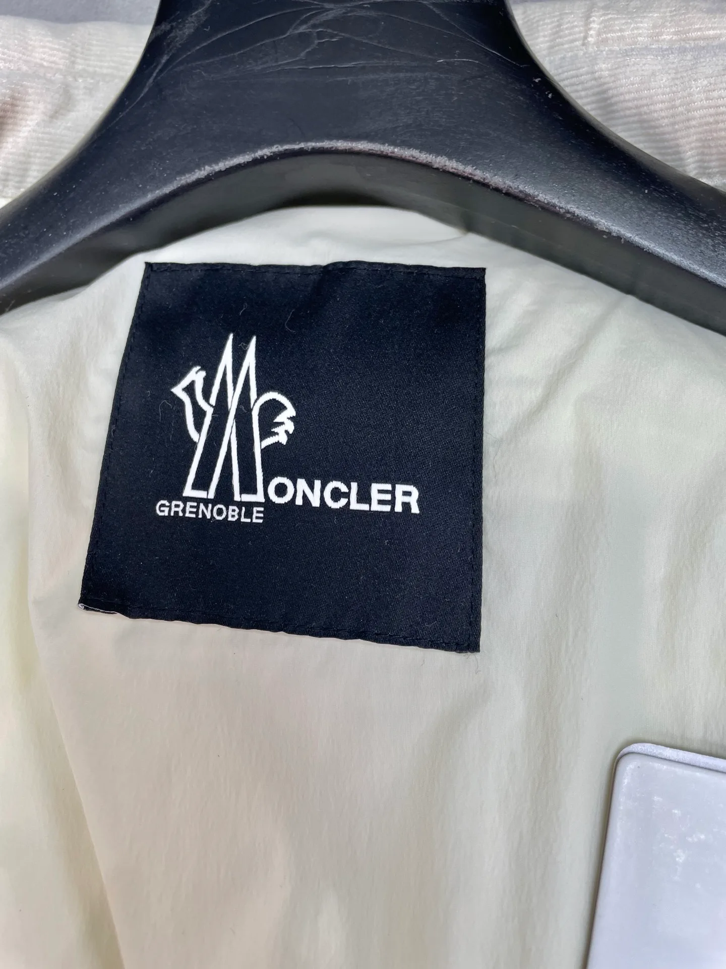 Куртки И Пуховики Женские Moncler 146584