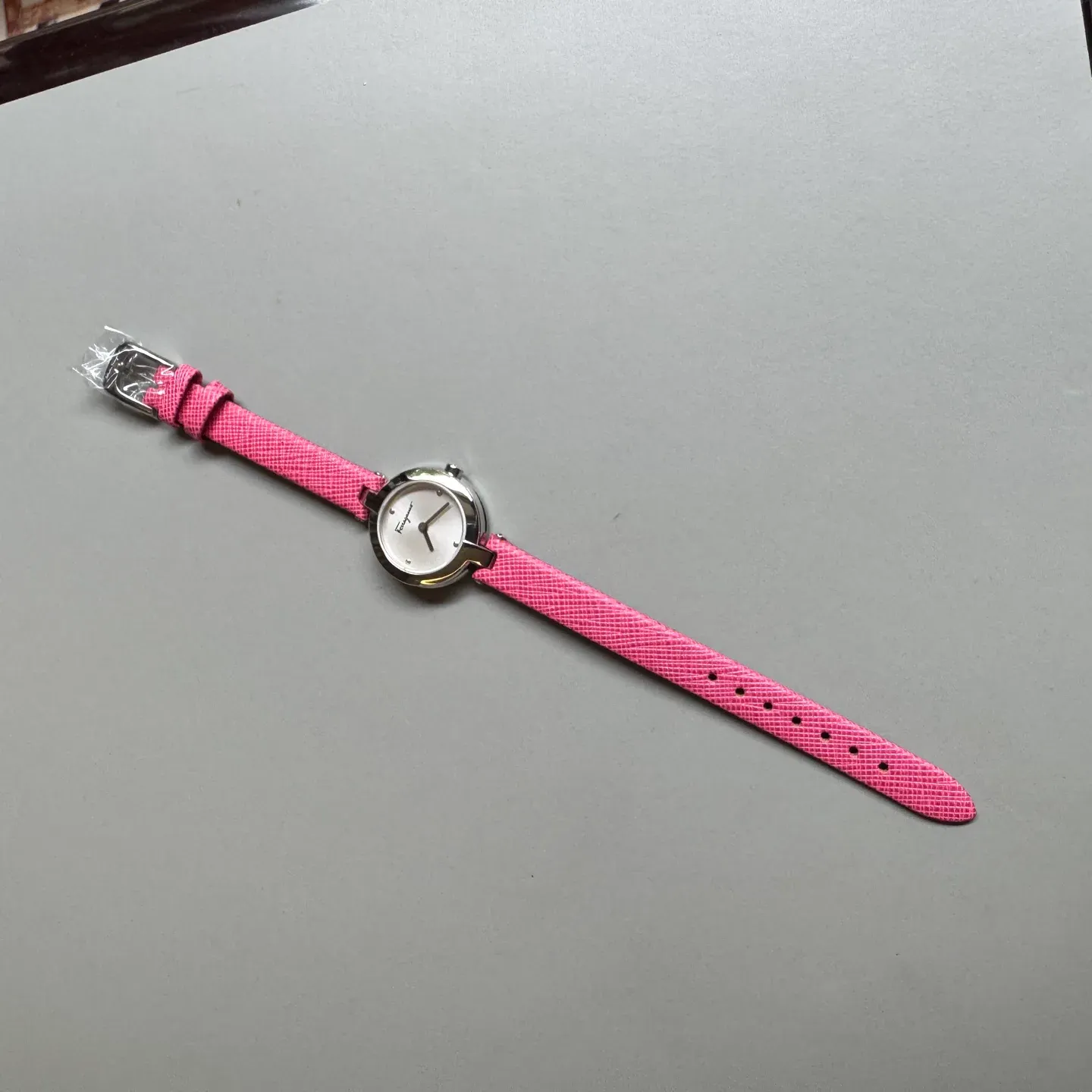 Часы Женские Salvatore Ferragamo 187157