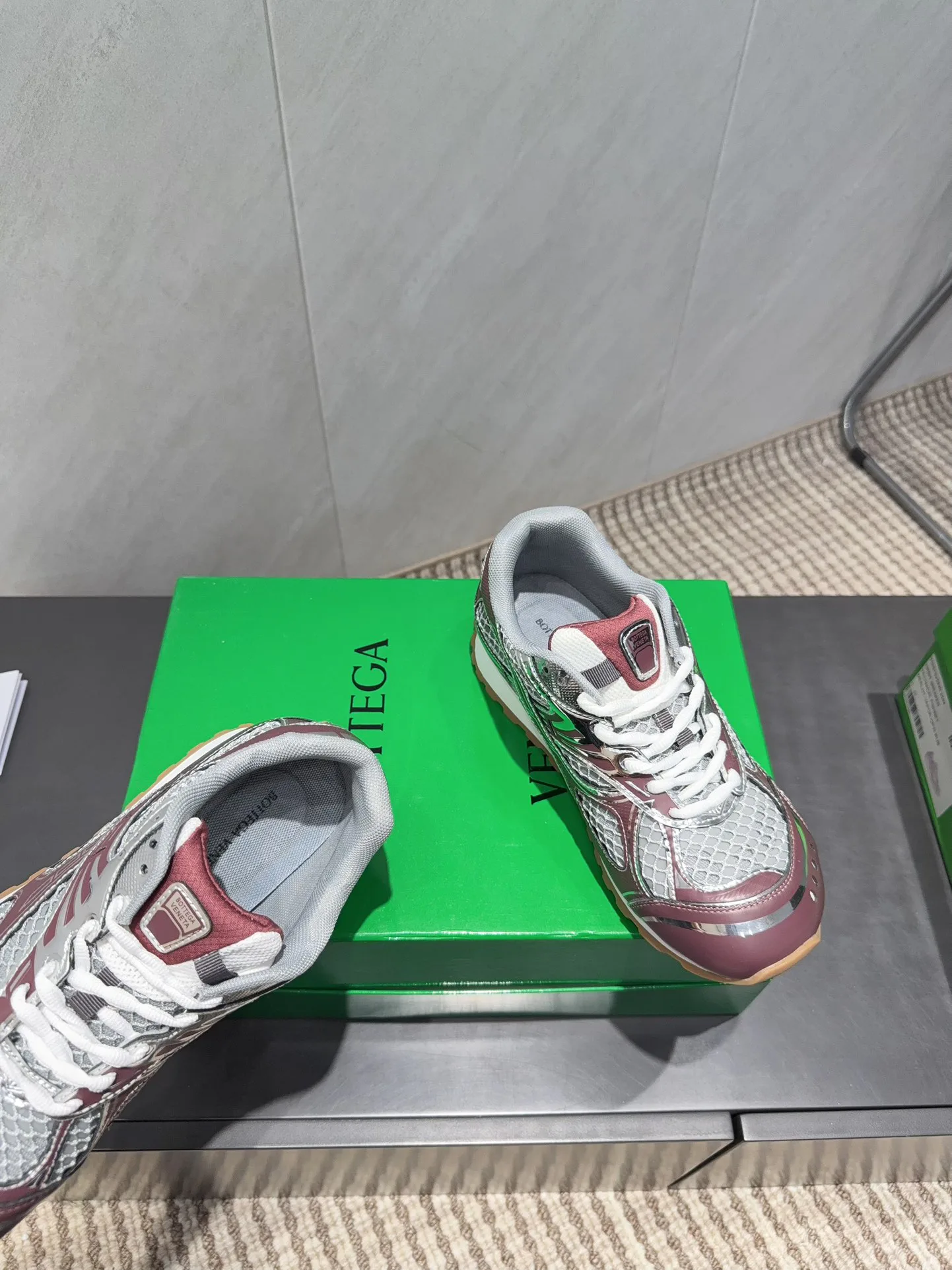 Кроссовки Женские Bottega Veneta 299567