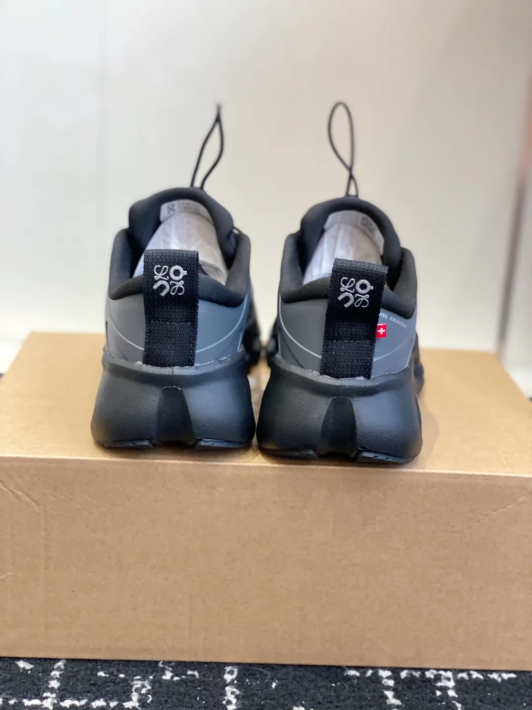 Кроссовки Женские Loewe 133128