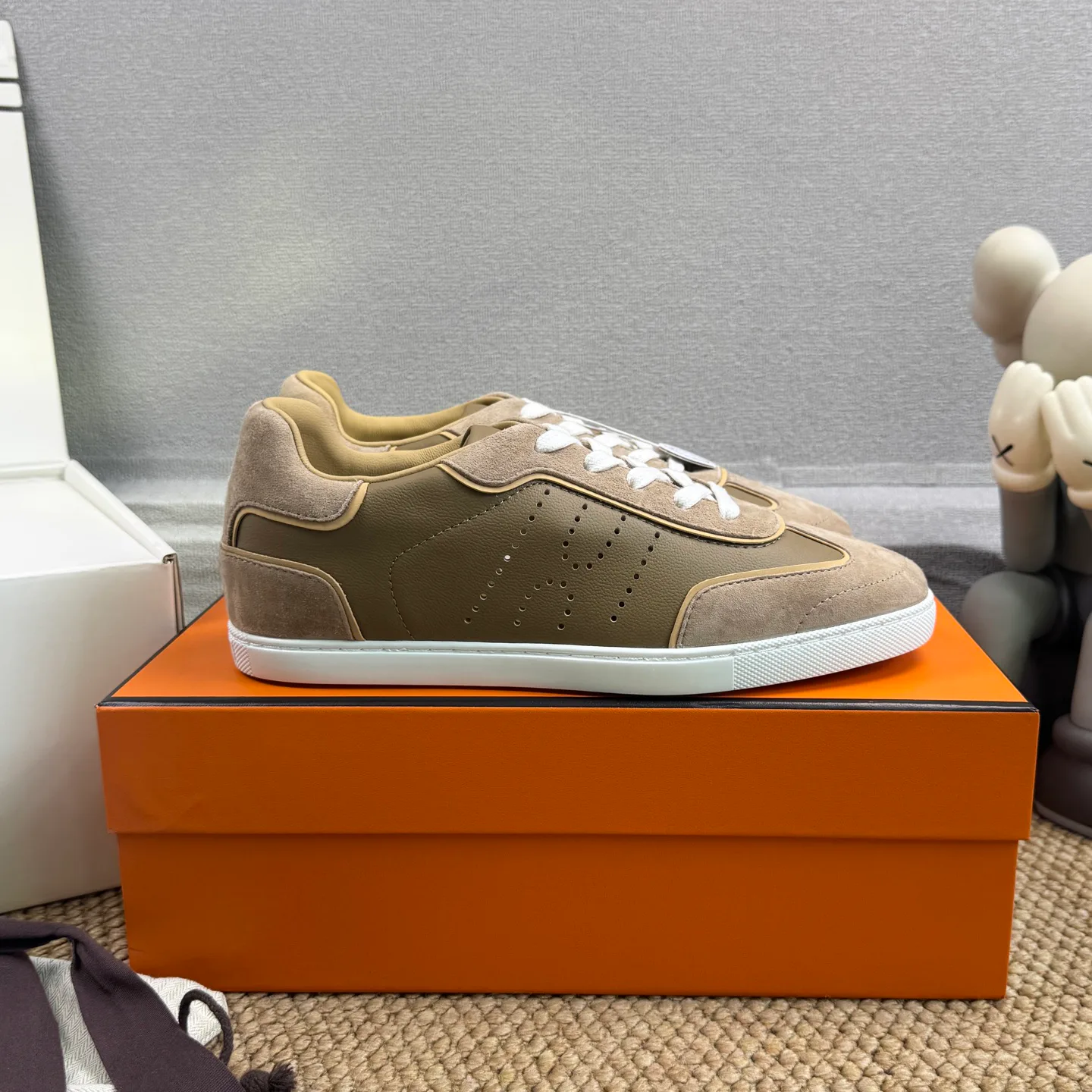 Кроссовки Женские Hermes 19061450