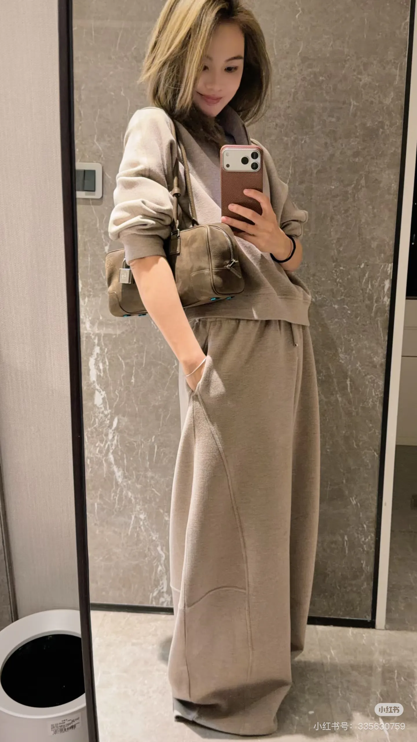 Классические Сумки Женские Loewe 11504270