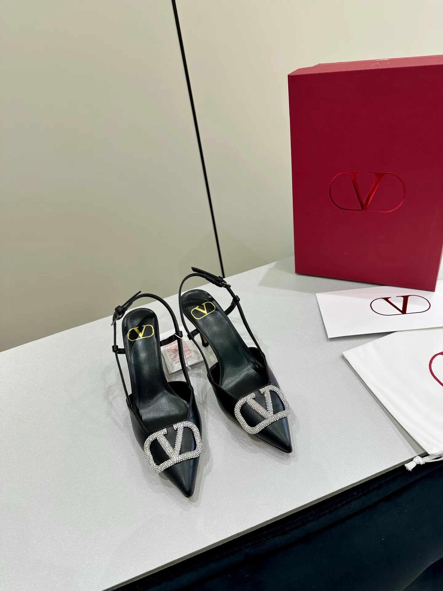 Босоножки Женские Valentino 11608837