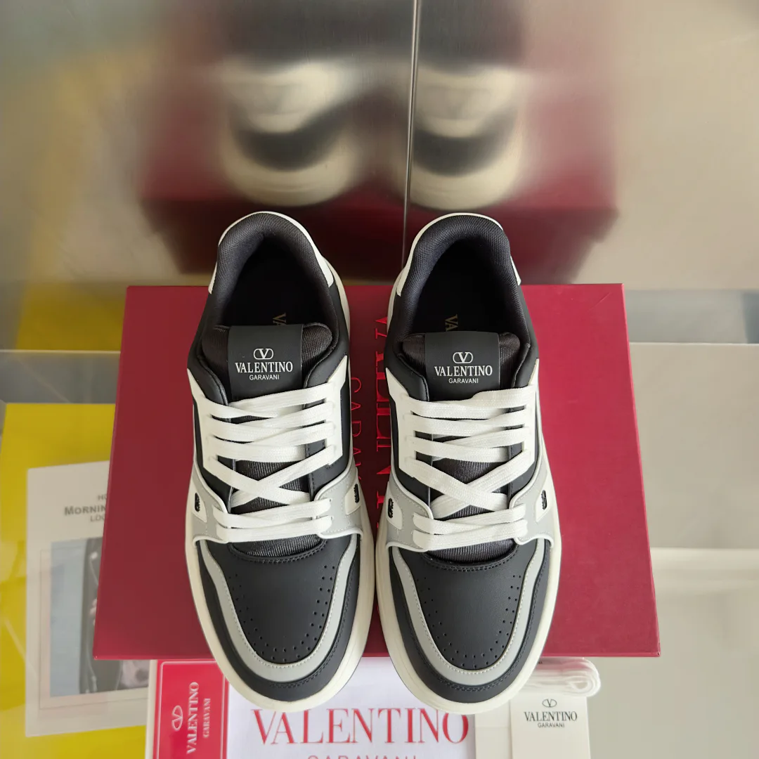 Кроссовки Женские Valentino 34606